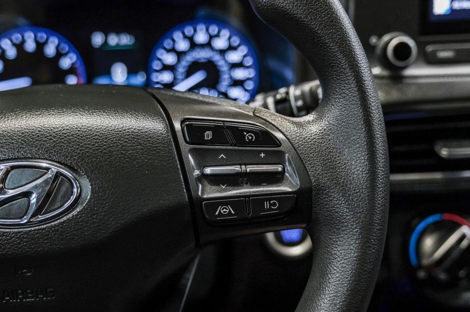 2022 Ultra Black /Black Hyundai Kona SEL (KM8K62AB1NU) with an 2.0L I4 MPI DOHC 16V LEV3-ULEV70 147hp engine, CVT transmission, located at 15300 Midway Rd., Addison, TX, 75001, (972) 702-0011, 32.958321, -96.838074 - Photo#18