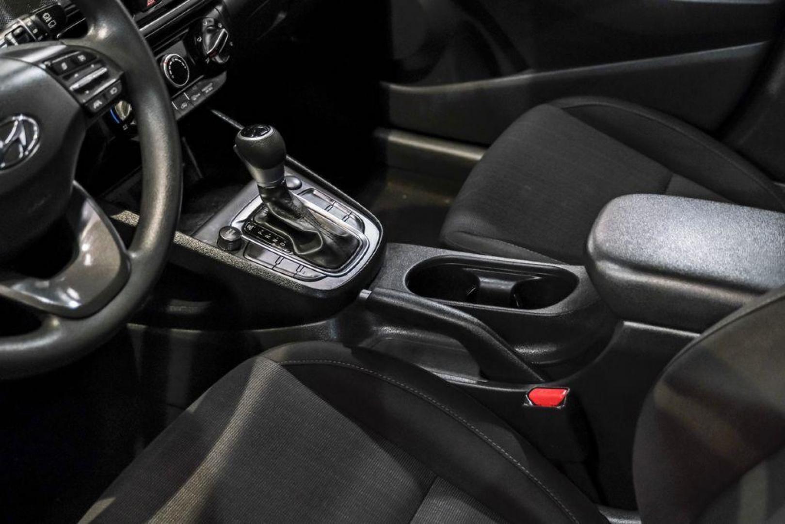 2022 Ultra Black /Black Hyundai Kona SEL (KM8K62AB1NU) with an 2.0L I4 MPI DOHC 16V LEV3-ULEV70 147hp engine, CVT transmission, located at 15300 Midway Rd., Addison, TX, 75001, (972) 702-0011, 32.958321, -96.838074 - Photo#23