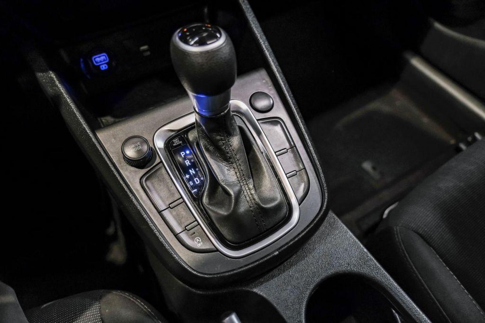 2022 Ultra Black /Black Hyundai Kona SEL (KM8K62AB1NU) with an 2.0L I4 MPI DOHC 16V LEV3-ULEV70 147hp engine, CVT transmission, located at 15300 Midway Rd., Addison, TX, 75001, (972) 702-0011, 32.958321, -96.838074 - Photo#24