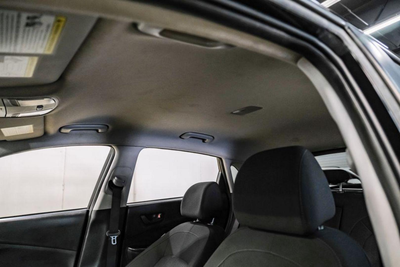 2022 Ultra Black /Black Hyundai Kona SEL (KM8K62AB1NU) with an 2.0L I4 MPI DOHC 16V LEV3-ULEV70 147hp engine, CVT transmission, located at 15300 Midway Rd., Addison, TX, 75001, (972) 702-0011, 32.958321, -96.838074 - Photo#28