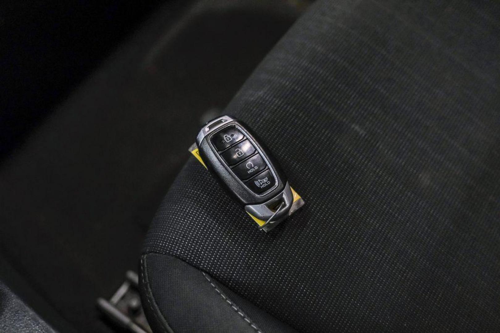 2022 Ultra Black /Black Hyundai Kona SEL (KM8K62AB1NU) with an 2.0L I4 MPI DOHC 16V LEV3-ULEV70 147hp engine, CVT transmission, located at 15300 Midway Rd., Addison, TX, 75001, (972) 702-0011, 32.958321, -96.838074 - Photo#55