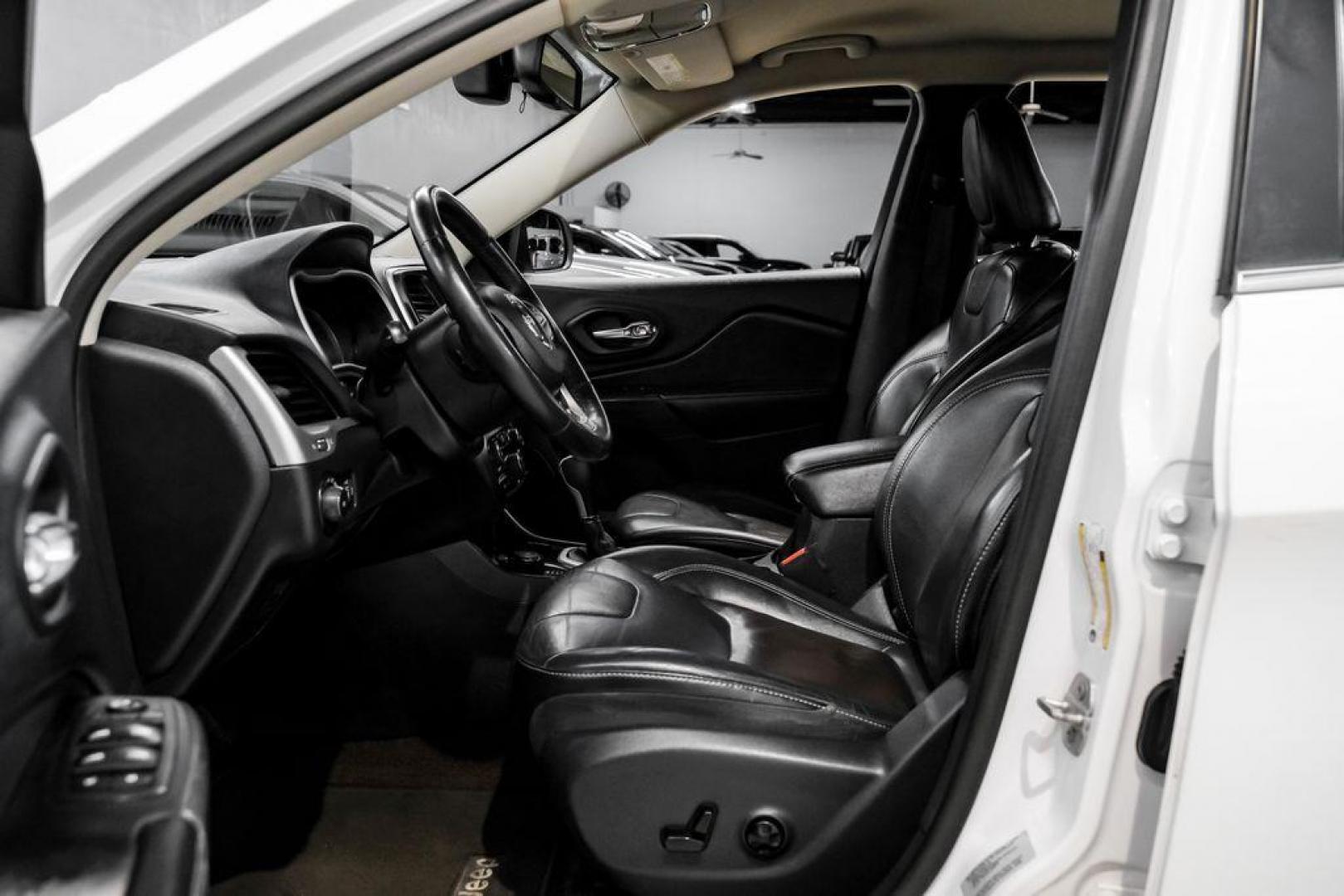 2015 Bright White Clearcoat /Indigo Blue/Brown Jeep Cherokee Limited (1C4PJMDS3FW) with an 3.2L V6 engine, Automatic transmission, located at 15300 Midway Rd., Addison, TX, 75001, (972) 702-0011, 32.958321, -96.838074 - Photo#3