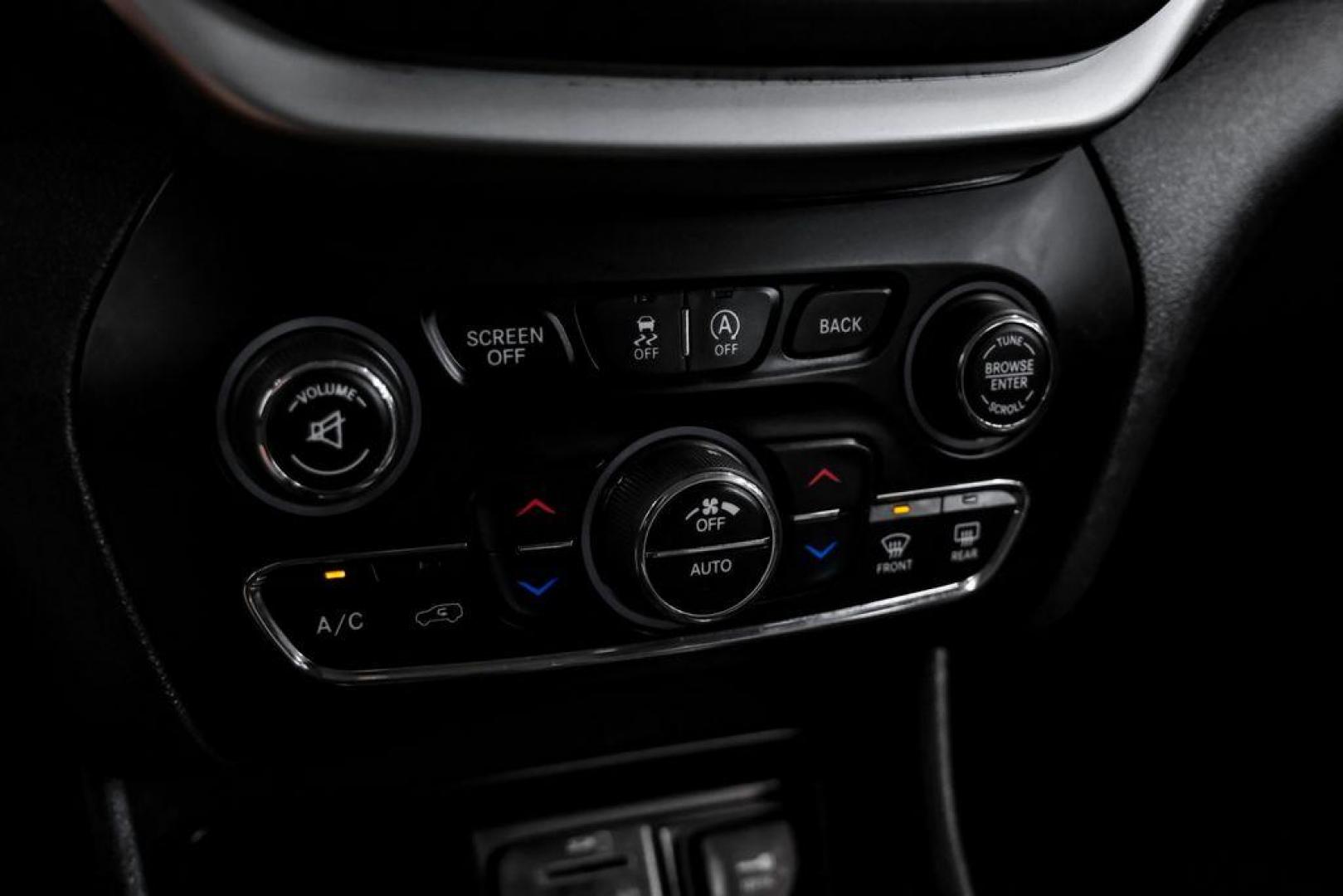 2015 Bright White Clearcoat /Indigo Blue/Brown Jeep Cherokee Limited (1C4PJMDS3FW) with an 3.2L V6 engine, Automatic transmission, located at 15300 Midway Rd., Addison, TX, 75001, (972) 702-0011, 32.958321, -96.838074 - Photo#28