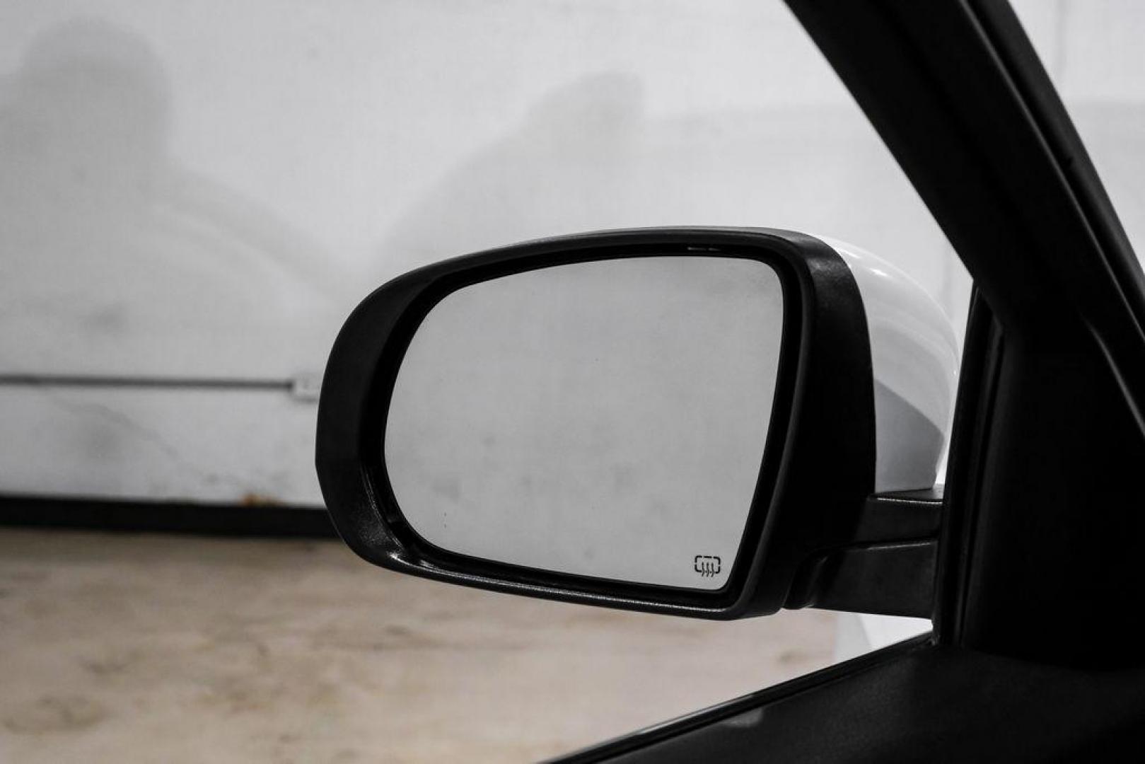 2015 Bright White Clearcoat /Indigo Blue/Brown Jeep Cherokee Limited (1C4PJMDS3FW) with an 3.2L V6 engine, Automatic transmission, located at 15300 Midway Rd., Addison, TX, 75001, (972) 702-0011, 32.958321, -96.838074 - Photo#42