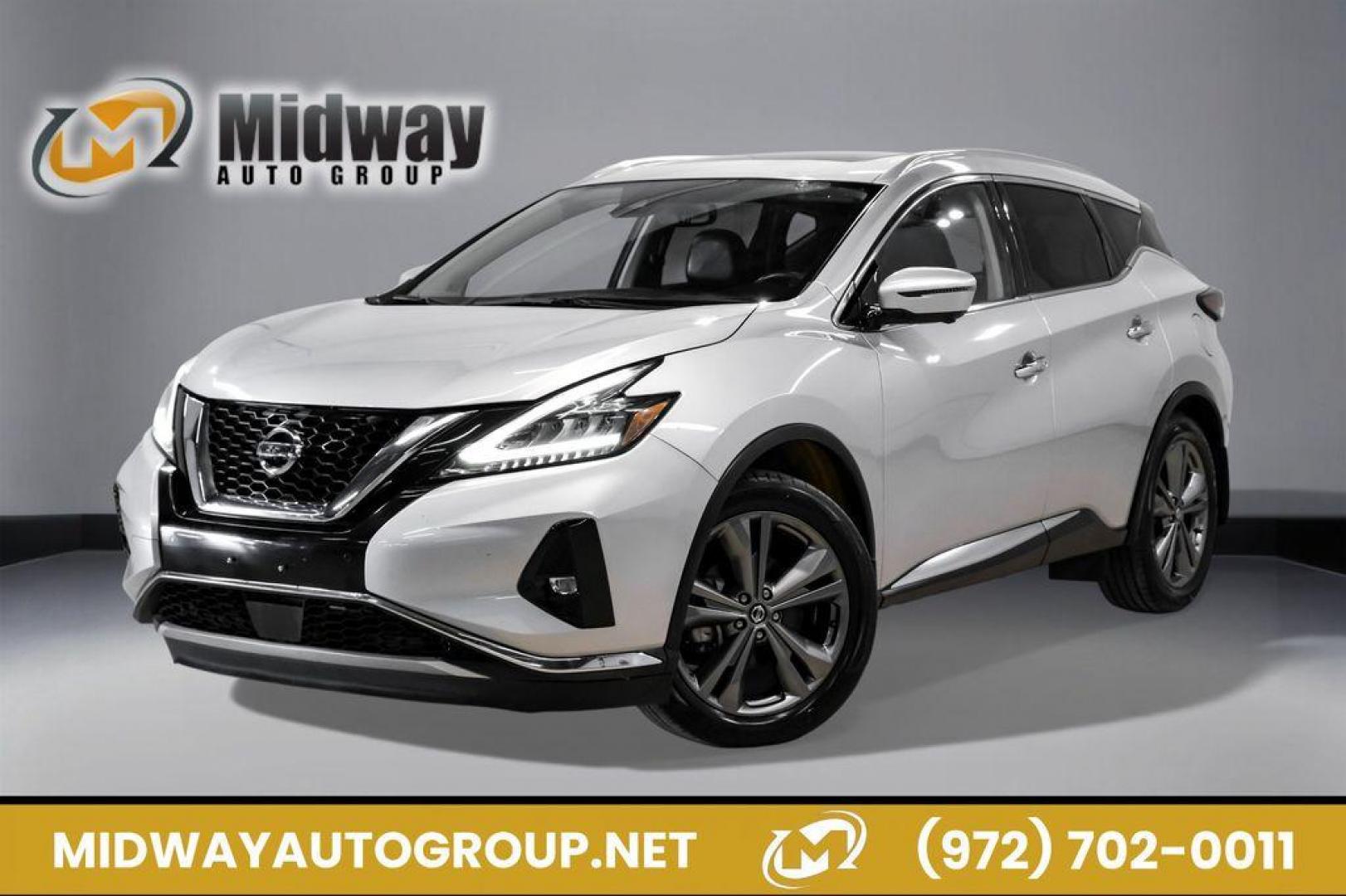 2020 Brilliant Silver Metallic /Graphite Nissan Murano Platinum (5N1AZ2DS3LN) with an 3.5L V6 DOHC 24V engine, CVT transmission, located at 15300 Midway Rd., Addison, TX, 75001, (972) 702-0011, 32.958321, -96.838074 - Photo#0