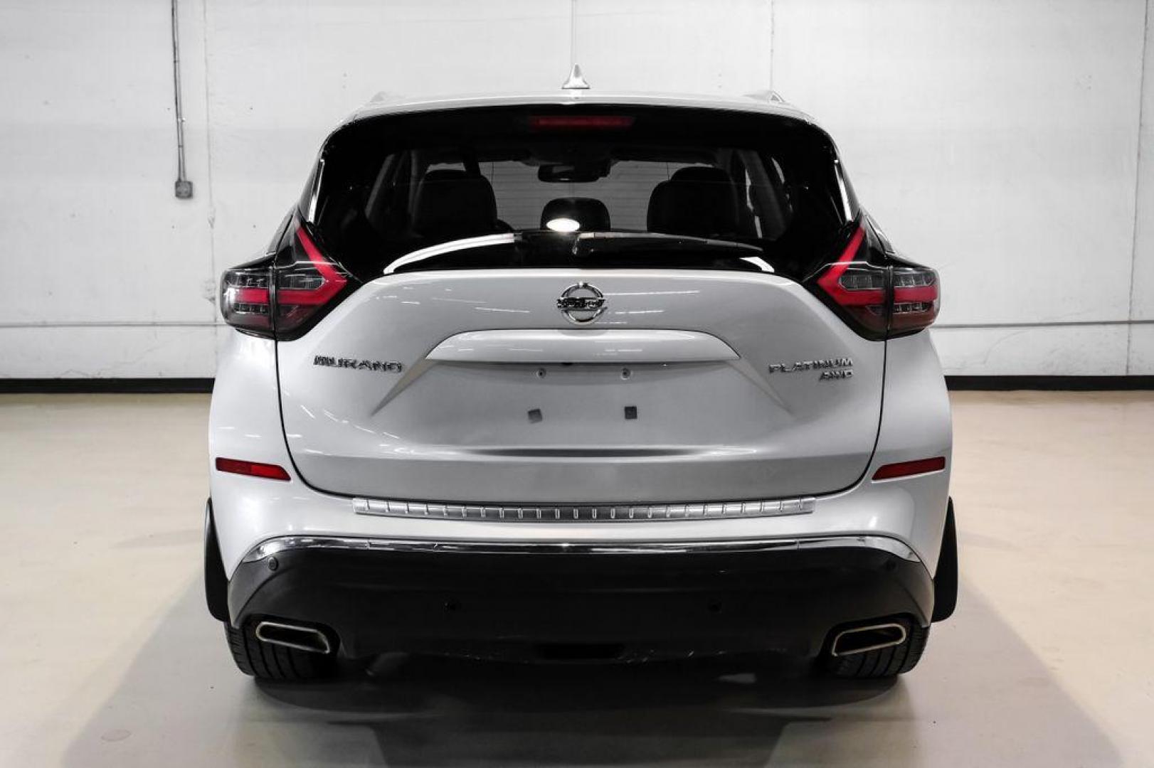 2020 Brilliant Silver Metallic /Graphite Nissan Murano Platinum (5N1AZ2DS3LN) with an 3.5L V6 DOHC 24V engine, CVT transmission, located at 15300 Midway Rd., Addison, TX, 75001, (972) 702-0011, 32.958321, -96.838074 - Photo#9