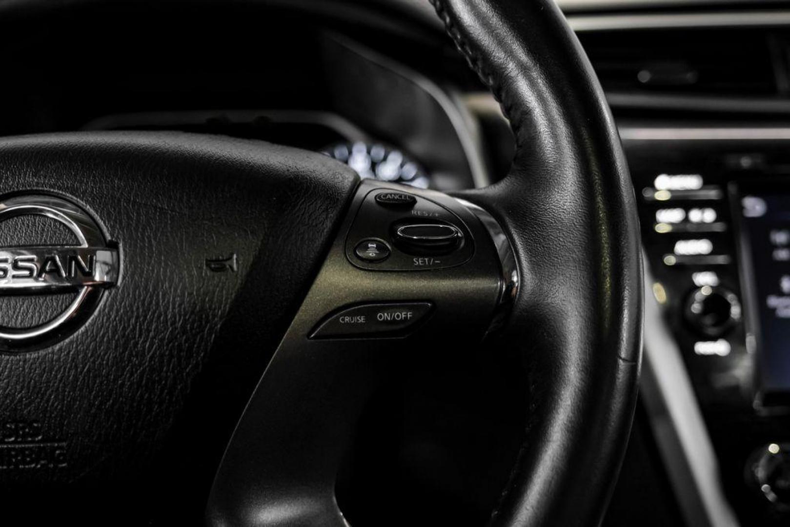 2020 Brilliant Silver Metallic /Graphite Nissan Murano Platinum (5N1AZ2DS3LN) with an 3.5L V6 DOHC 24V engine, CVT transmission, located at 15300 Midway Rd., Addison, TX, 75001, (972) 702-0011, 32.958321, -96.838074 - Photo#18