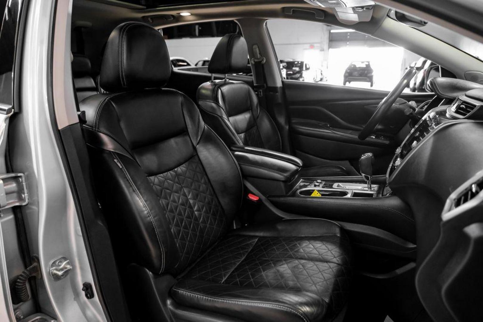 2020 Brilliant Silver Metallic /Graphite Nissan Murano Platinum (5N1AZ2DS3LN) with an 3.5L V6 DOHC 24V engine, CVT transmission, located at 15300 Midway Rd., Addison, TX, 75001, (972) 702-0011, 32.958321, -96.838074 - Photo#35