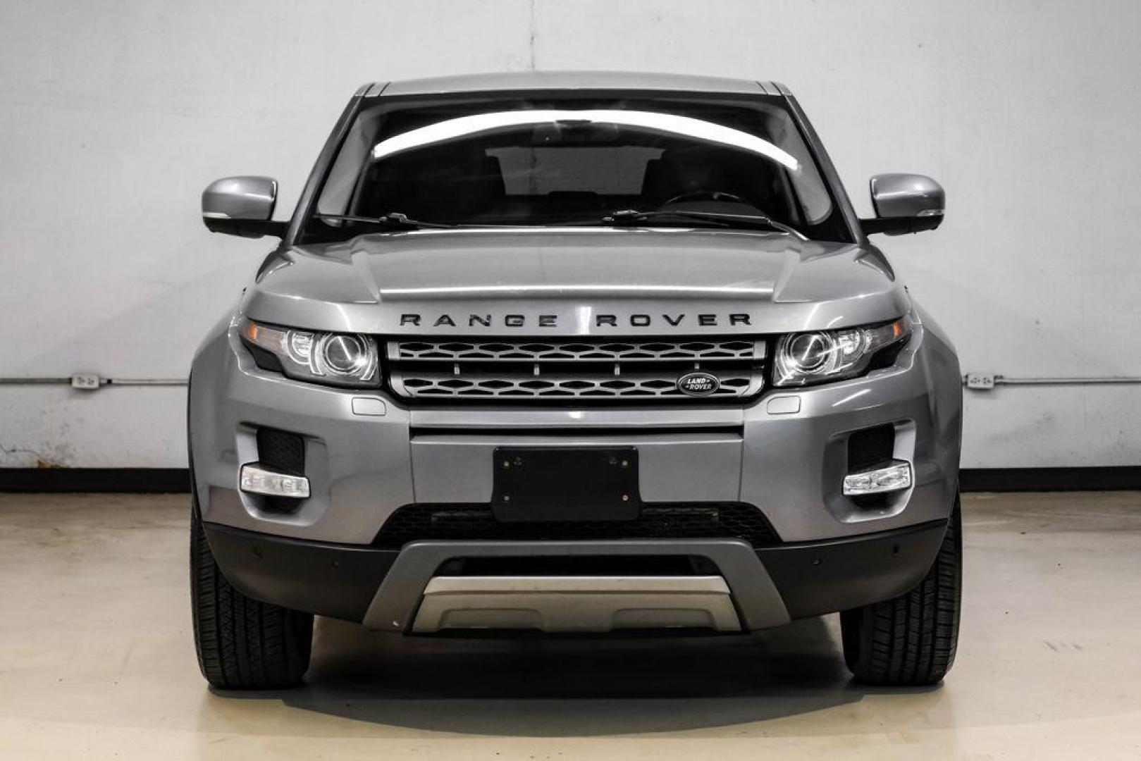 2013 Orkney Gray /Ebony/Ebony Land Rover Range Rover Evoque Pure (SALVR2BG8DH) with an 2.0L I4 engine, Automatic transmission, located at 15300 Midway Rd., Addison, TX, 75001, (972) 702-0011, 32.958321, -96.838074 - Photo#7