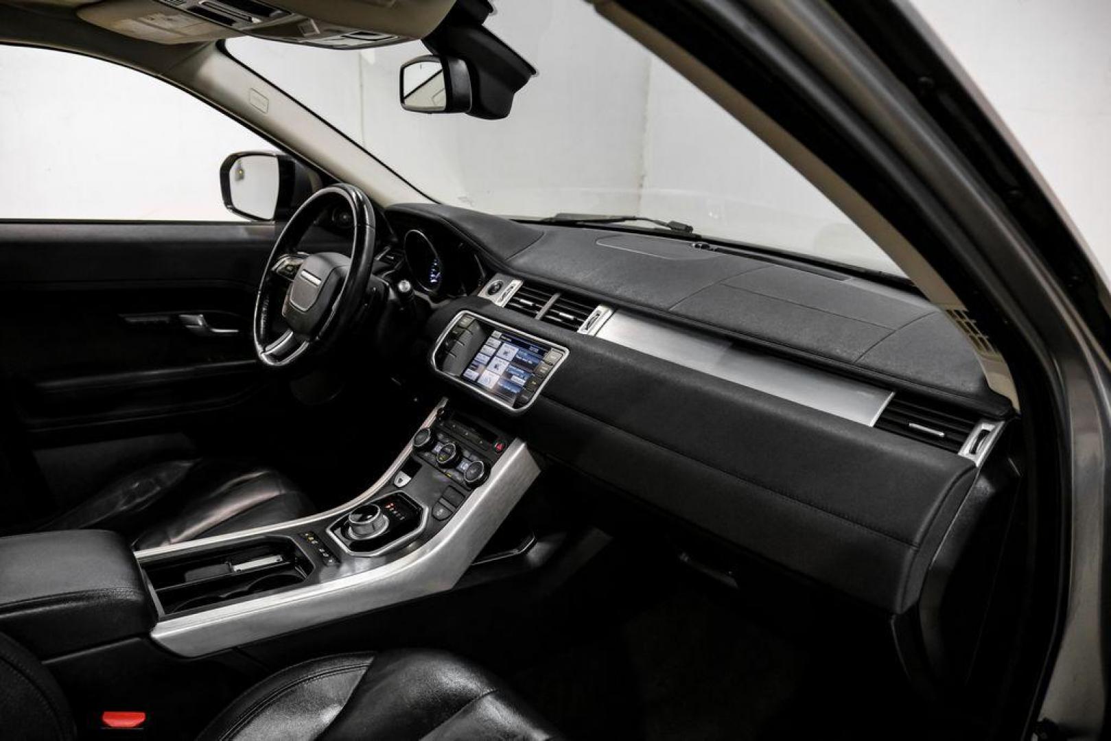 2013 Orkney Gray /Ebony/Ebony Land Rover Range Rover Evoque Pure (SALVR2BG8DH) with an 2.0L I4 engine, Automatic transmission, located at 15300 Midway Rd., Addison, TX, 75001, (972) 702-0011, 32.958321, -96.838074 - Photo#18