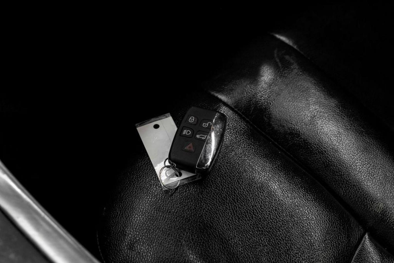 2013 Orkney Gray /Ebony/Ebony Land Rover Range Rover Evoque Pure (SALVR2BG8DH) with an 2.0L I4 engine, Automatic transmission, located at 15300 Midway Rd., Addison, TX, 75001, (972) 702-0011, 32.958321, -96.838074 - Photo#63