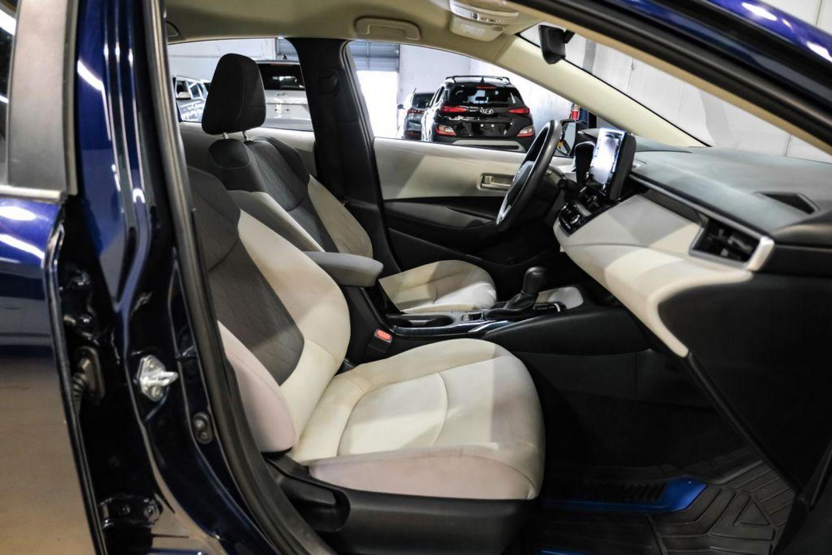 2022 Blueprint /Black/Blue Toyota Corolla LE (5YFEPMAE7NP) with an 1.8L I4 DOHC 16V engine, CVT transmission, located at 15300 Midway Rd., Addison, TX, 75001, (972) 702-0011, 32.958321, -96.838074 - Photo#30