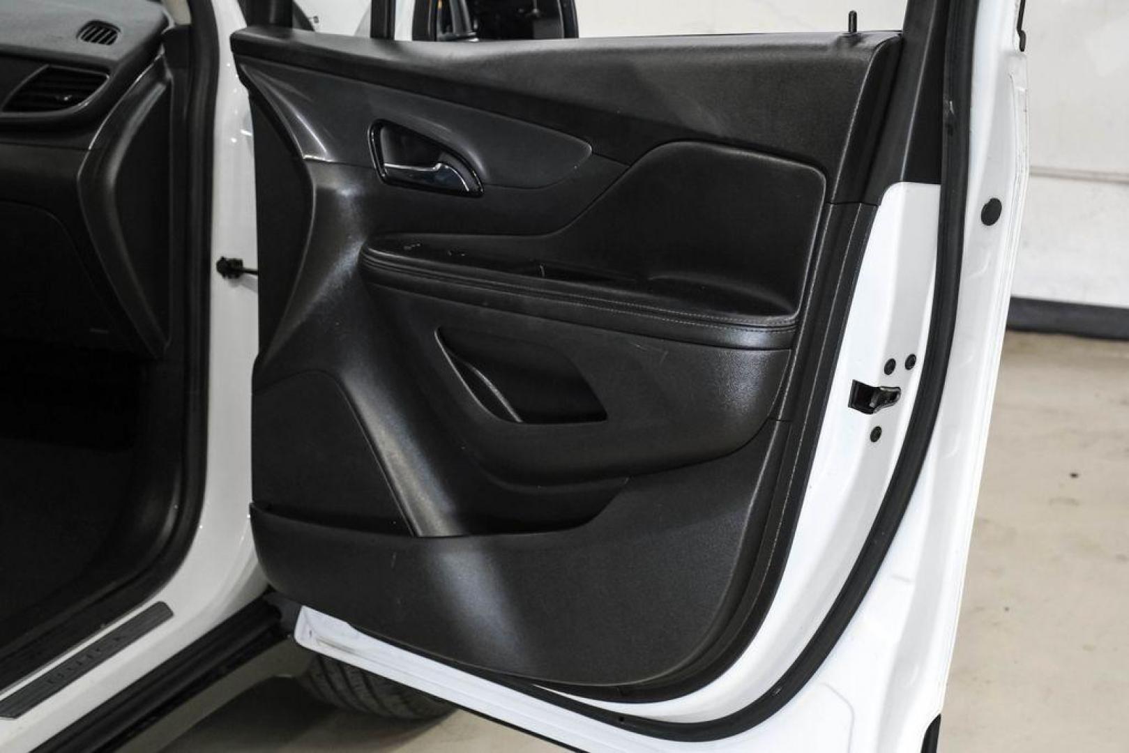 2020 Summit White /Ebony Buick Encore Preferred (KL4CJASB8LB) with an ECOTEC 1.4L I4 SMPI DOHC Turbocharged VVT engine, Automatic transmission, located at 15300 Midway Rd., Addison, TX, 75001, (972) 702-0011, 32.958321, -96.838074 - Photo#44