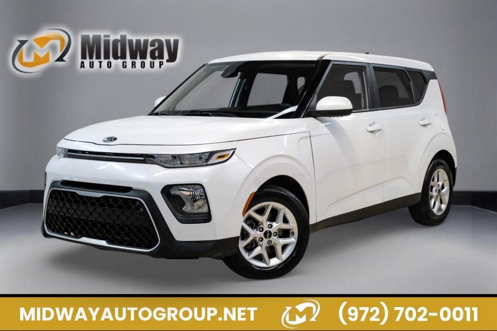 2021 Snow White Pearl /Black Kia Soul S (KNDJ23AUXM7) with an 2.0L I4 MPI DOHC 16V LEV3-SULEV30 147hp engine, CVT transmission, located at 15300 Midway Rd., Addison, TX, 75001, (972) 702-0011, 32.958321, -96.838074 - Photo#0