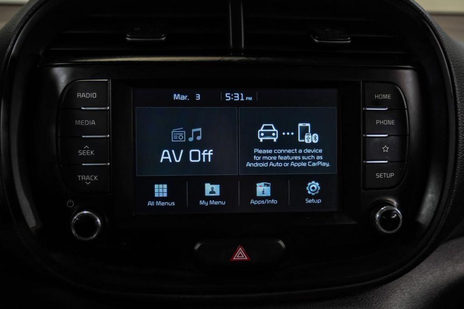 2021 Snow White Pearl /Black Kia Soul S (KNDJ23AUXM7) with an 2.0L I4 MPI DOHC 16V LEV3-SULEV30 147hp engine, CVT transmission, located at 15300 Midway Rd., Addison, TX, 75001, (972) 702-0011, 32.958321, -96.838074 - Photo#24