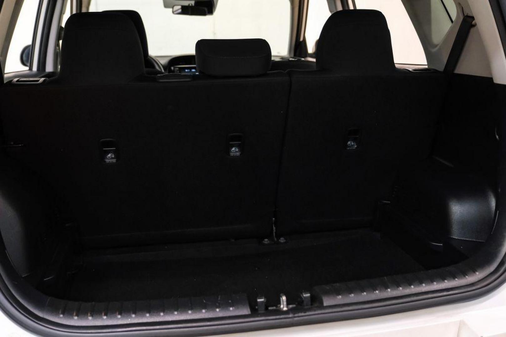 2021 Snow White Pearl /Black Kia Soul S (KNDJ23AUXM7) with an 2.0L I4 MPI DOHC 16V LEV3-SULEV30 147hp engine, CVT transmission, located at 15300 Midway Rd., Addison, TX, 75001, (972) 702-0011, 32.958321, -96.838074 - Photo#47