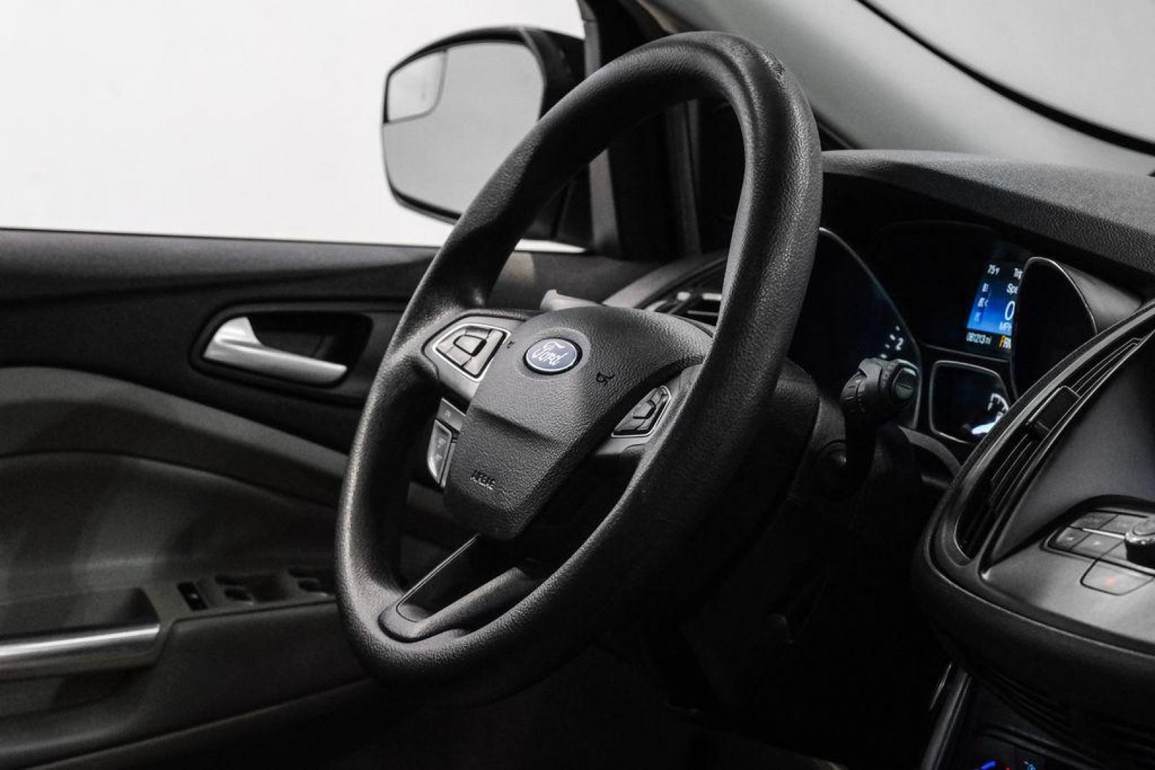 2019 Black /Medium Light Stone Ford Escape SE (1FMCU0GD2KU) with an 1.5L EcoBoost engine, Automatic transmission, located at 15300 Midway Rd., Addison, TX, 75001, (972) 702-0011, 32.958321, -96.838074 - Photo#19