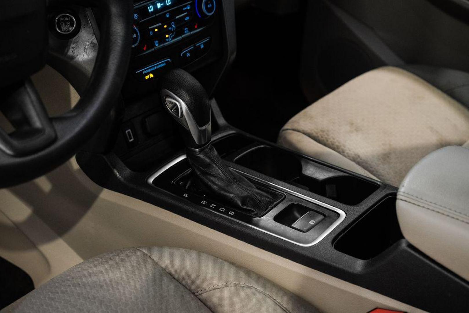 2019 Black /Medium Light Stone Ford Escape SE (1FMCU0GD2KU) with an 1.5L EcoBoost engine, Automatic transmission, located at 15300 Midway Rd., Addison, TX, 75001, (972) 702-0011, 32.958321, -96.838074 - Photo#27