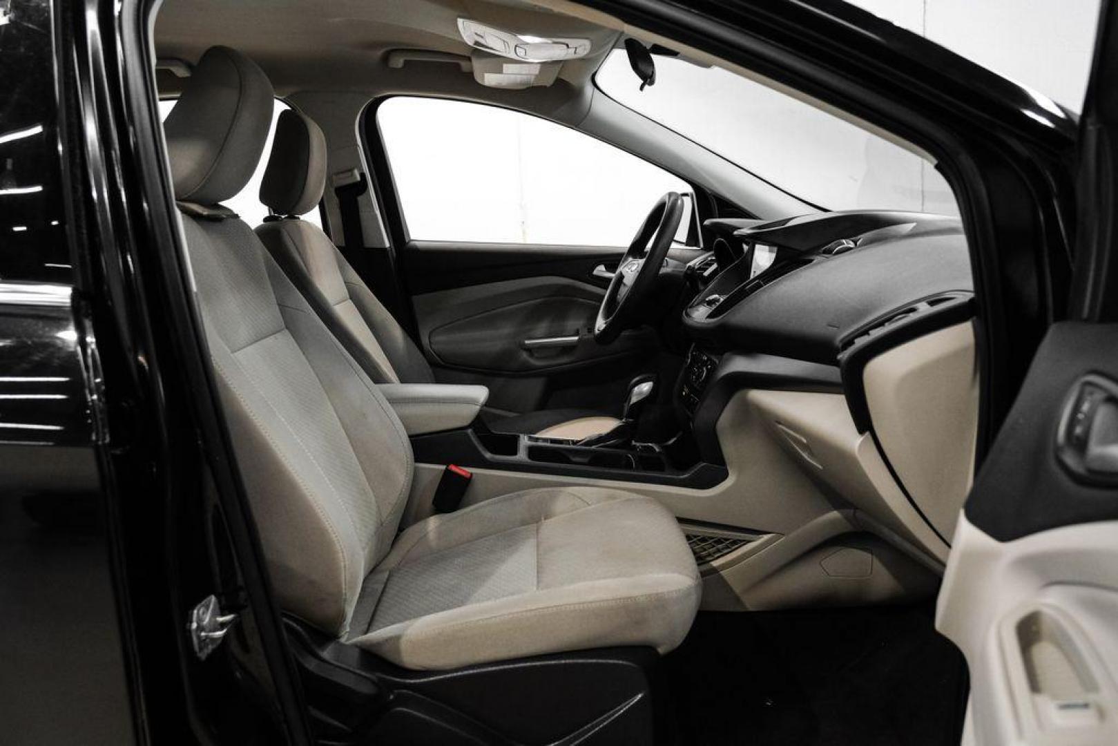 2019 Black /Medium Light Stone Ford Escape SE (1FMCU0GD2KU) with an 1.5L EcoBoost engine, Automatic transmission, located at 15300 Midway Rd., Addison, TX, 75001, (972) 702-0011, 32.958321, -96.838074 - Photo#34