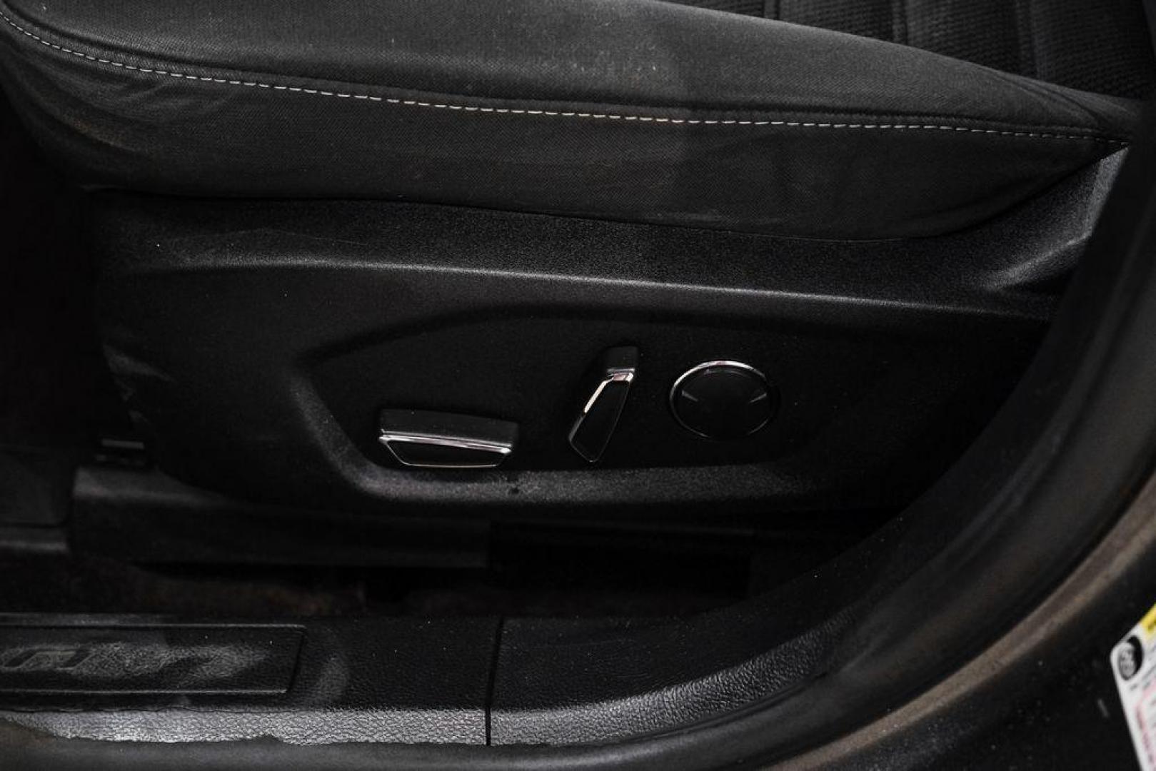 2020 Magnetic /Ebony Ford Fusion SE (3FA6P0HD5LR) with an 1.5L EcoBoost engine, Automatic transmission, located at 15300 Midway Rd., Addison, TX, 75001, (972) 702-0011, 32.958321, -96.838074 - Photo#28