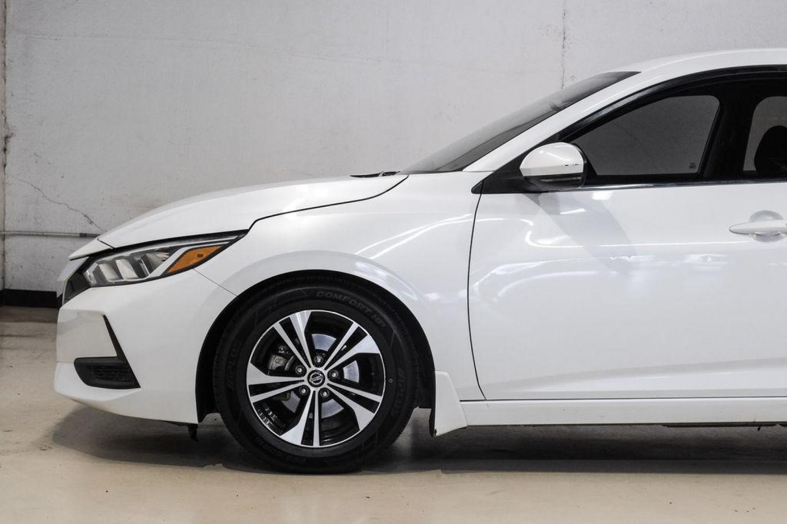 2020 Aspen White Tricoat /Charcoal Nissan Sentra SV (3N1AB8CVXLY) with an 2.0L DOHC engine, CVT transmission, located at 15300 Midway Rd., Addison, TX, 75001, (972) 702-0011, 32.958321, -96.838074 - Photo#11