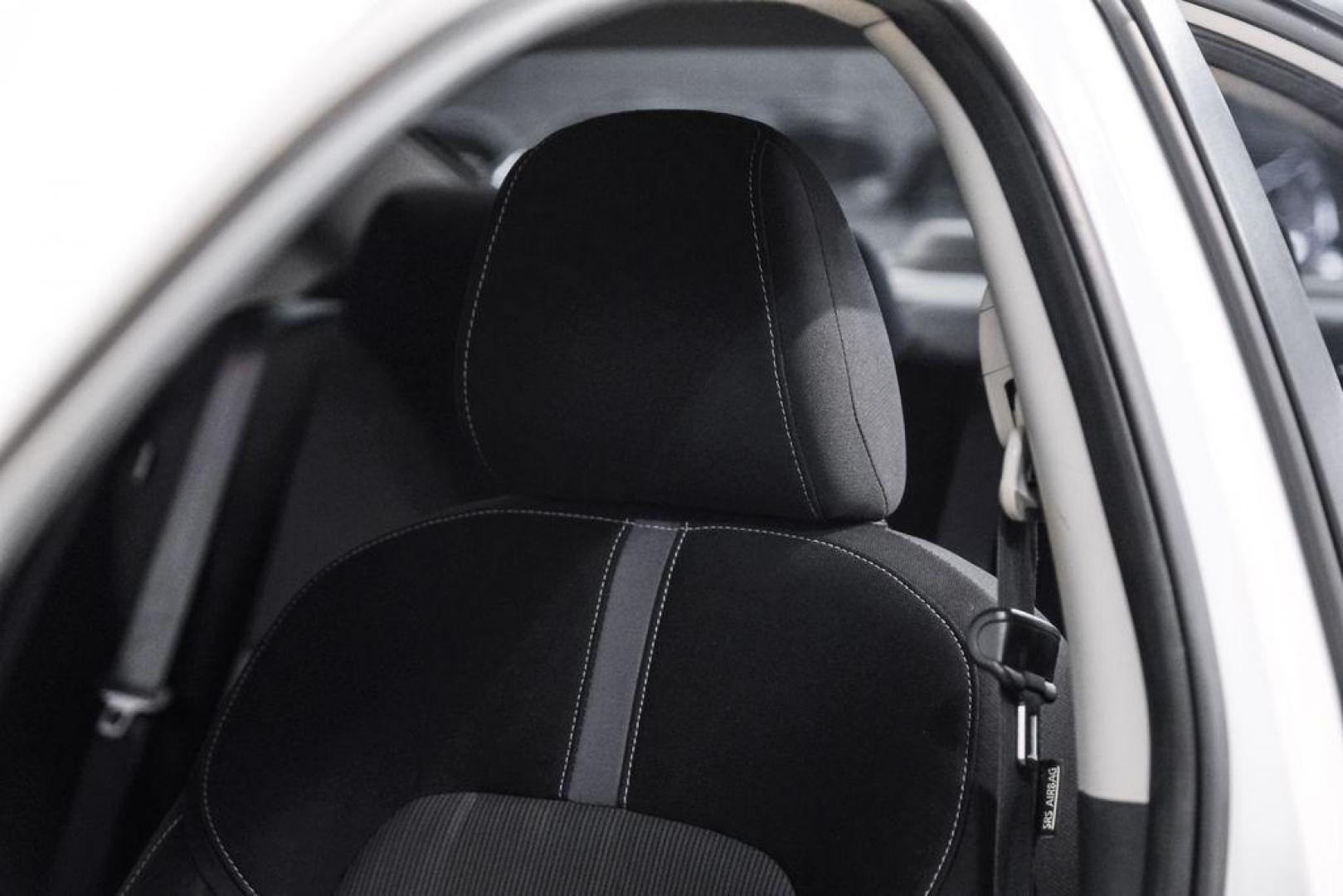 2020 Aspen White Tricoat /Charcoal Nissan Sentra SV (3N1AB8CVXLY) with an 2.0L DOHC engine, CVT transmission, located at 15300 Midway Rd., Addison, TX, 75001, (972) 702-0011, 32.958321, -96.838074 - Photo#28