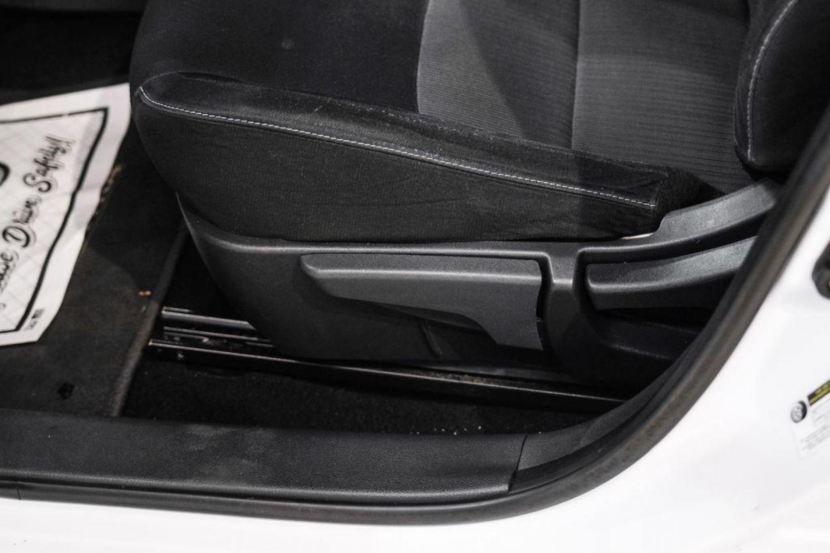 2020 Aspen White Tricoat /Charcoal Nissan Sentra SV (3N1AB8CVXLY) with an 2.0L DOHC engine, CVT transmission, located at 15300 Midway Rd., Addison, TX, 75001, (972) 702-0011, 32.958321, -96.838074 - Photo#29