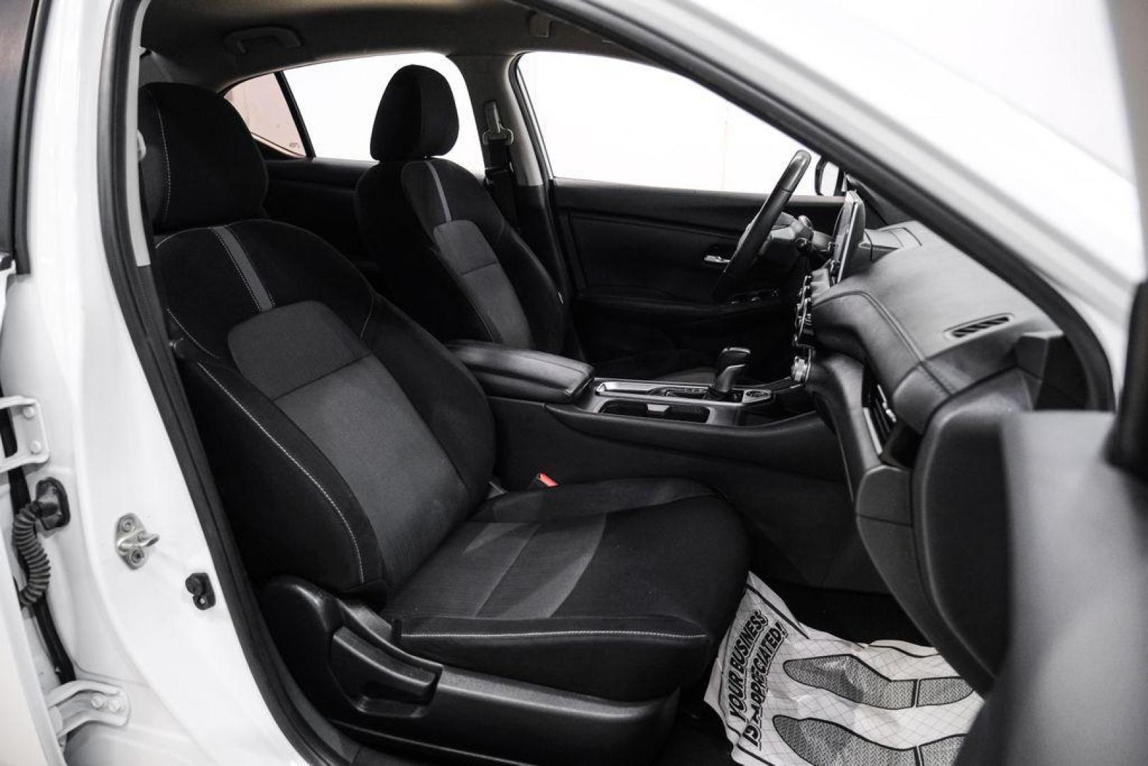 2020 Aspen White Tricoat /Charcoal Nissan Sentra SV (3N1AB8CVXLY) with an 2.0L DOHC engine, CVT transmission, located at 15300 Midway Rd., Addison, TX, 75001, (972) 702-0011, 32.958321, -96.838074 - Photo#31