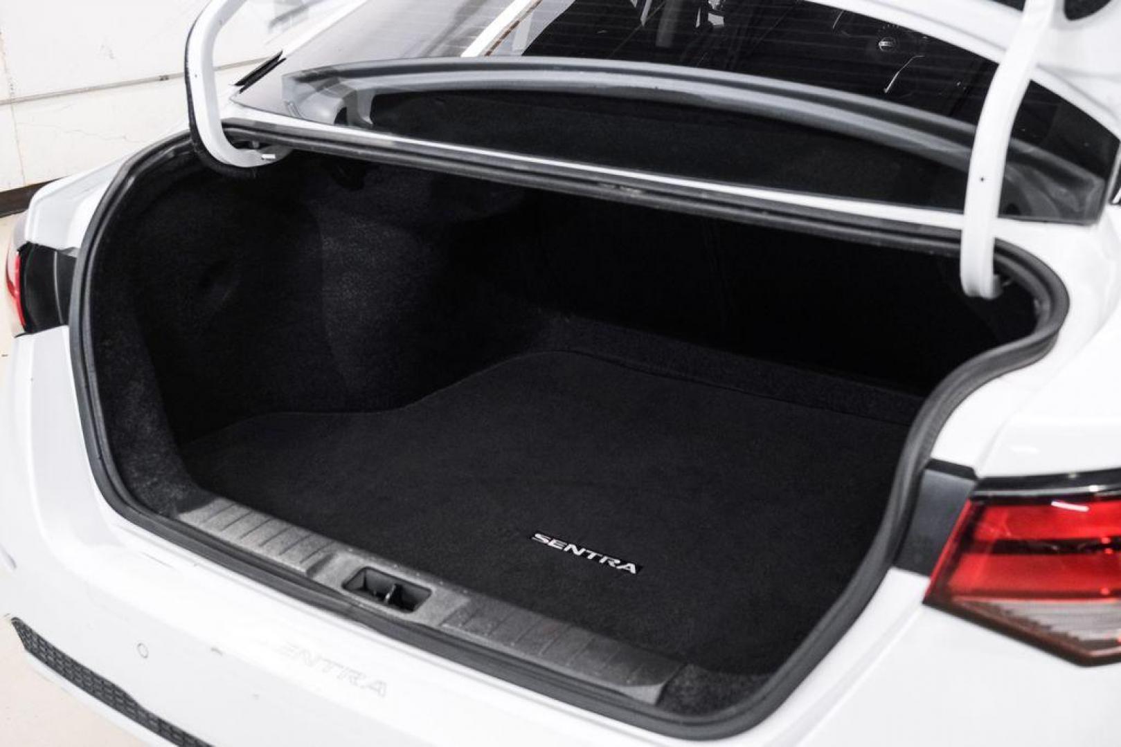 2020 Aspen White Tricoat /Charcoal Nissan Sentra SV (3N1AB8CVXLY) with an 2.0L DOHC engine, CVT transmission, located at 15300 Midway Rd., Addison, TX, 75001, (972) 702-0011, 32.958321, -96.838074 - Photo#49