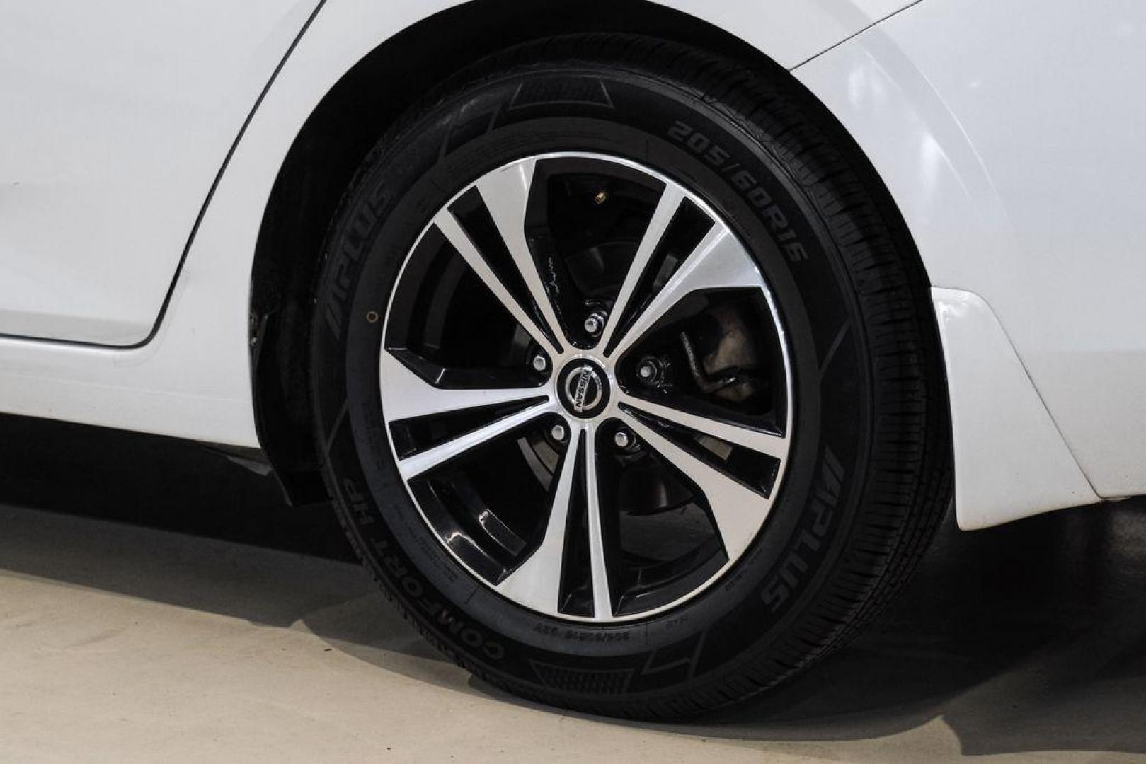 2020 Aspen White Tricoat /Charcoal Nissan Sentra SV (3N1AB8CVXLY) with an 2.0L DOHC engine, CVT transmission, located at 15300 Midway Rd., Addison, TX, 75001, (972) 702-0011, 32.958321, -96.838074 - Photo#52