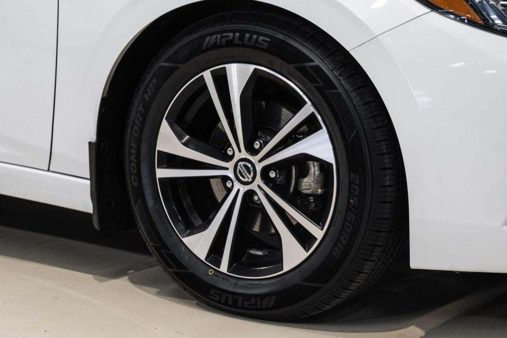 2020 Aspen White Tricoat /Charcoal Nissan Sentra SV (3N1AB8CVXLY) with an 2.0L DOHC engine, CVT transmission, located at 15300 Midway Rd., Addison, TX, 75001, (972) 702-0011, 32.958321, -96.838074 - Photo#54