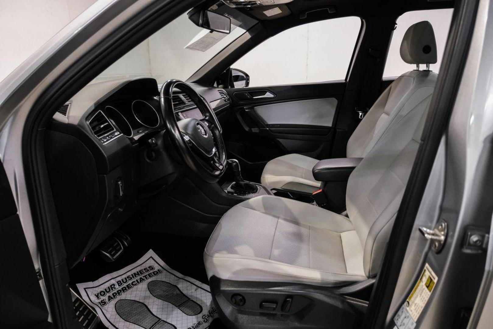 2020 Silver Metallic /Storm Gray Volkswagen Tiguan 2.0T SE R-Line Black (3VV3B7AX3LM) with an 2.0L TSI DOHC engine, Automatic transmission, located at 15300 Midway Rd., Addison, TX, 75001, (972) 702-0011, 32.958321, -96.838074 - Photo#3