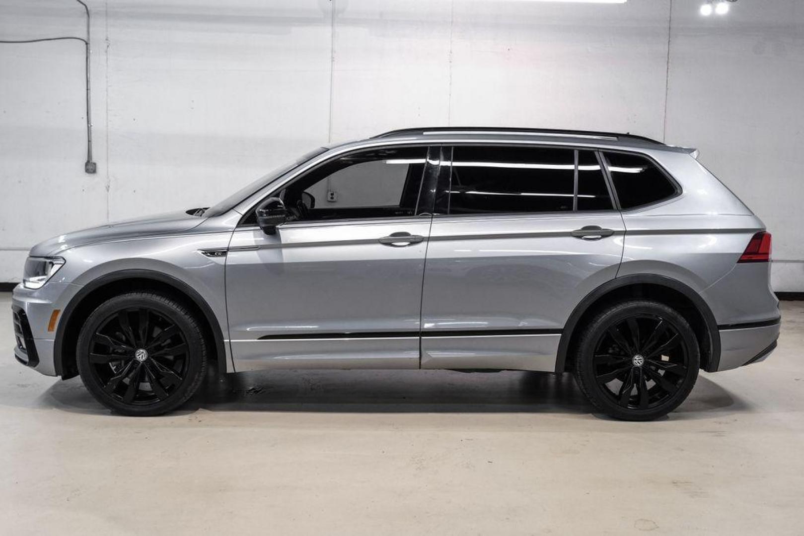 2020 Silver Metallic /Storm Gray Volkswagen Tiguan 2.0T SE R-Line Black (3VV3B7AX3LM) with an 2.0L TSI DOHC engine, Automatic transmission, located at 15300 Midway Rd., Addison, TX, 75001, (972) 702-0011, 32.958321, -96.838074 - Photo#11