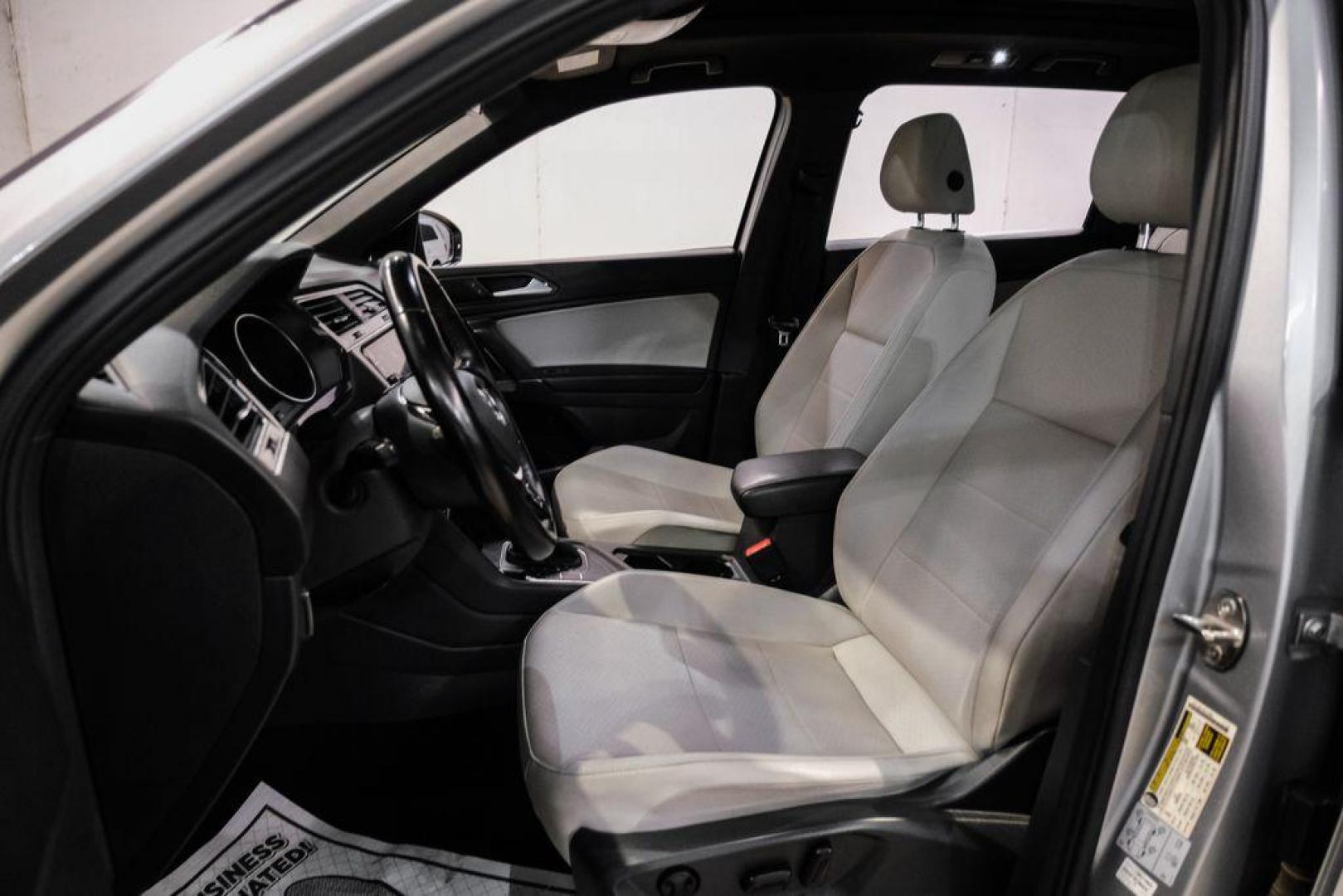 2020 Silver Metallic /Storm Gray Volkswagen Tiguan 2.0T SE R-Line Black (3VV3B7AX3LM) with an 2.0L TSI DOHC engine, Automatic transmission, located at 15300 Midway Rd., Addison, TX, 75001, (972) 702-0011, 32.958321, -96.838074 - Photo#31