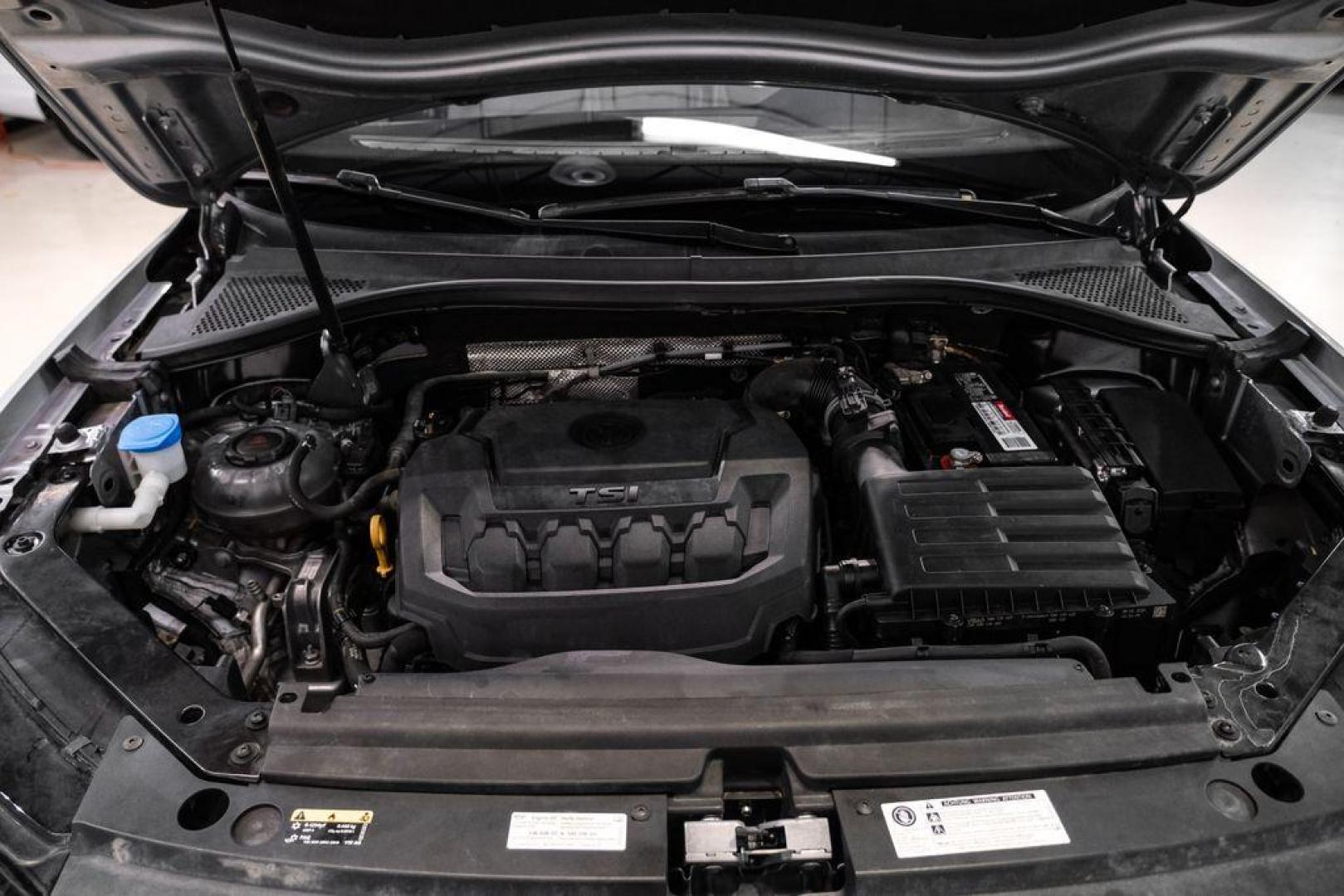 2020 Silver Metallic /Storm Gray Volkswagen Tiguan 2.0T SE R-Line Black (3VV3B7AX3LM) with an 2.0L TSI DOHC engine, Automatic transmission, located at 15300 Midway Rd., Addison, TX, 75001, (972) 702-0011, 32.958321, -96.838074 - Photo#47