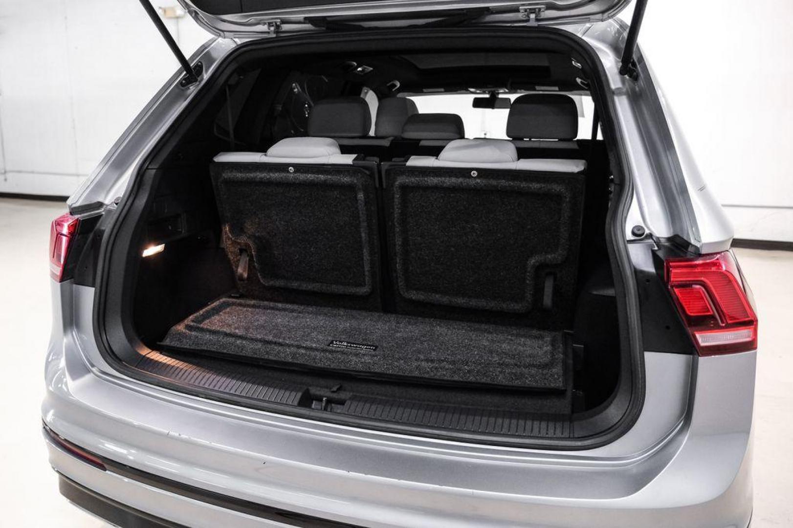 2020 Silver Metallic /Storm Gray Volkswagen Tiguan 2.0T SE R-Line Black (3VV3B7AX3LM) with an 2.0L TSI DOHC engine, Automatic transmission, located at 15300 Midway Rd., Addison, TX, 75001, (972) 702-0011, 32.958321, -96.838074 - Photo#50