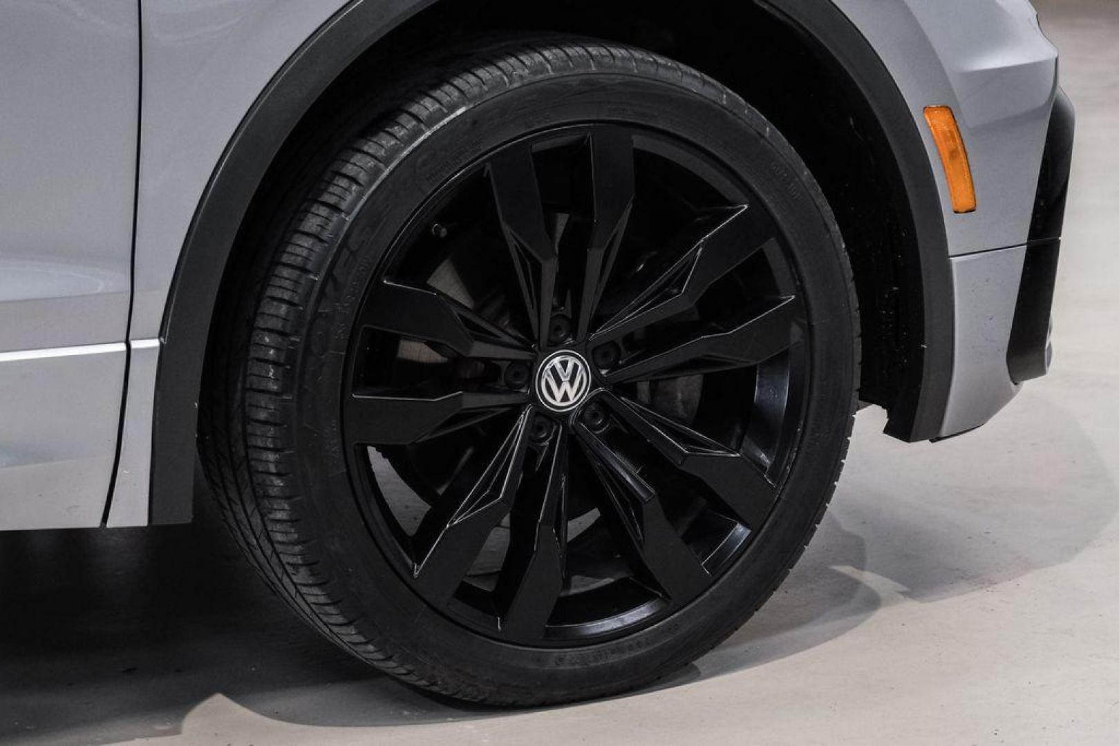 2020 Silver Metallic /Storm Gray Volkswagen Tiguan 2.0T SE R-Line Black (3VV3B7AX3LM) with an 2.0L TSI DOHC engine, Automatic transmission, located at 15300 Midway Rd., Addison, TX, 75001, (972) 702-0011, 32.958321, -96.838074 - Photo#54