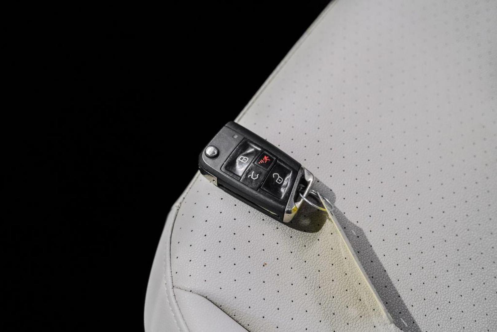 2020 Silver Metallic /Storm Gray Volkswagen Tiguan 2.0T SE R-Line Black (3VV3B7AX3LM) with an 2.0L TSI DOHC engine, Automatic transmission, located at 15300 Midway Rd., Addison, TX, 75001, (972) 702-0011, 32.958321, -96.838074 - Photo#55