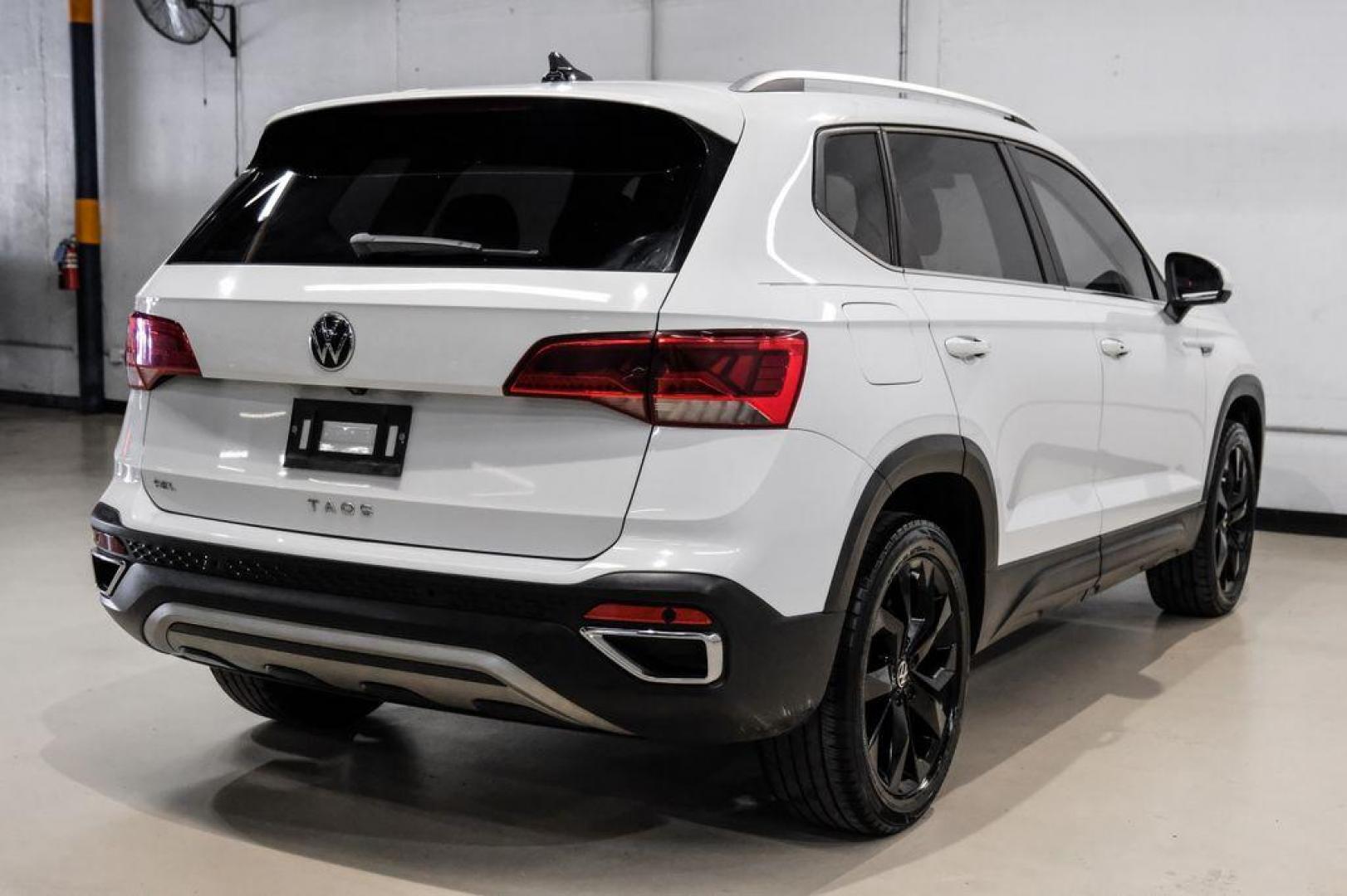 2022 Pure White /Gray/Black Volkswagen Taos 1.5T SEL (3VV1X7B28NM) with an 1.5L I4 Turbocharged DOHC 16V LEV3-SULEV30 158hp engine, Automatic transmission, located at 15300 Midway Rd., Addison, TX, 75001, (972) 702-0011, 32.958321, -96.838074 - Photo#8