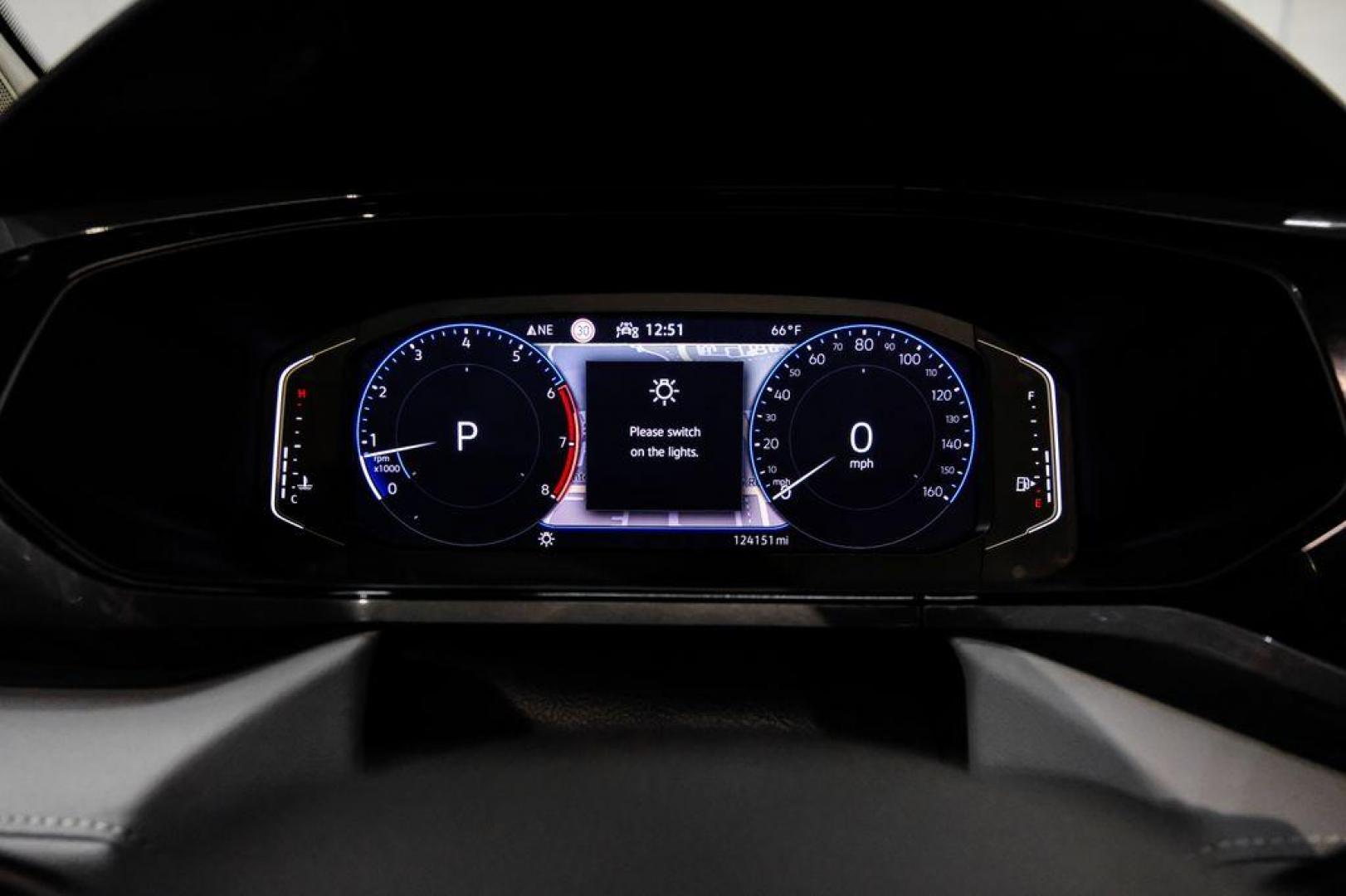 2022 Pure White /Gray/Black Volkswagen Taos 1.5T SEL (3VV1X7B28NM) with an 1.5L I4 Turbocharged DOHC 16V LEV3-SULEV30 158hp engine, Automatic transmission, located at 15300 Midway Rd., Addison, TX, 75001, (972) 702-0011, 32.958321, -96.838074 - Photo#20