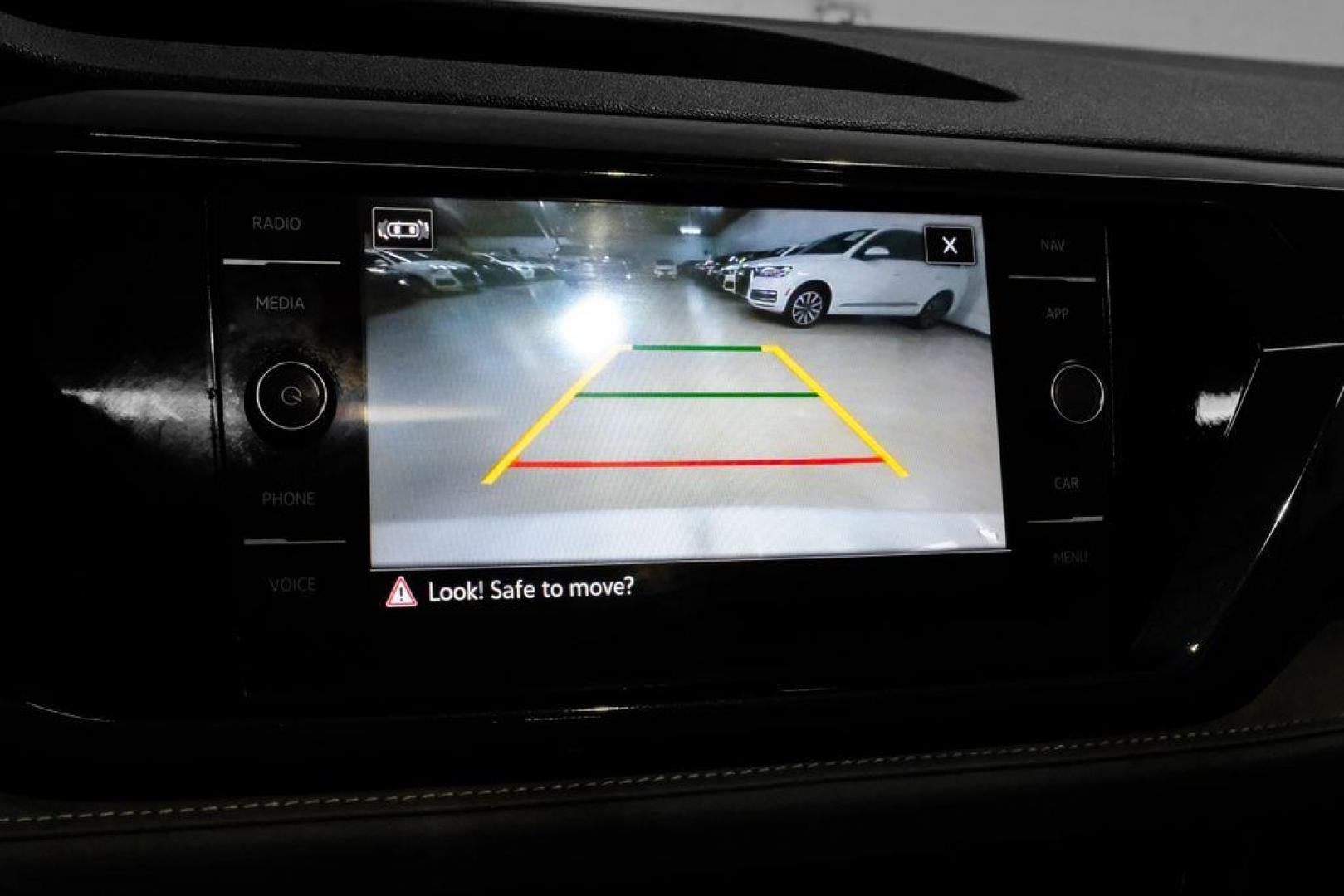 2022 Pure White /Gray/Black Volkswagen Taos 1.5T SEL (3VV1X7B28NM) with an 1.5L I4 Turbocharged DOHC 16V LEV3-SULEV30 158hp engine, Automatic transmission, located at 15300 Midway Rd., Addison, TX, 75001, (972) 702-0011, 32.958321, -96.838074 - Photo#23