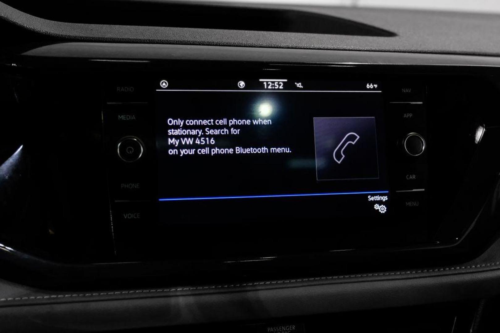 2022 Pure White /Gray/Black Volkswagen Taos 1.5T SEL (3VV1X7B28NM) with an 1.5L I4 Turbocharged DOHC 16V LEV3-SULEV30 158hp engine, Automatic transmission, located at 15300 Midway Rd., Addison, TX, 75001, (972) 702-0011, 32.958321, -96.838074 - Photo#28