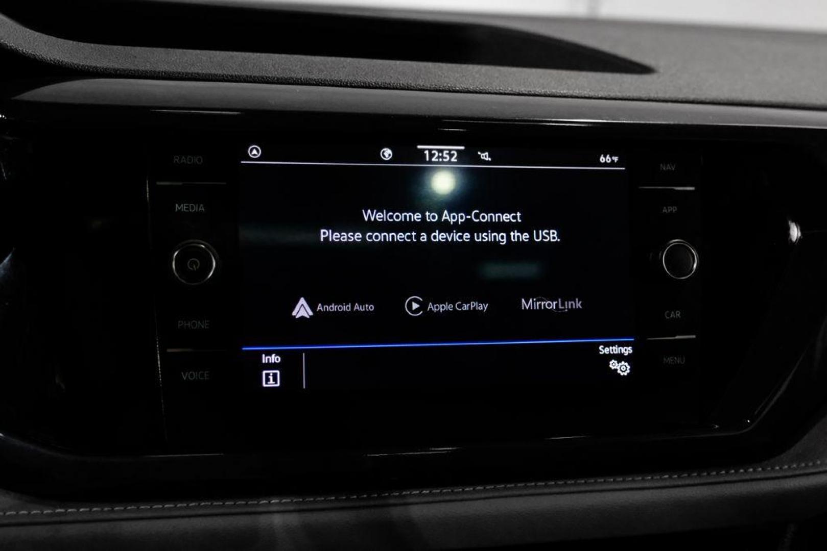 2022 Pure White /Gray/Black Volkswagen Taos 1.5T SEL (3VV1X7B28NM) with an 1.5L I4 Turbocharged DOHC 16V LEV3-SULEV30 158hp engine, Automatic transmission, located at 15300 Midway Rd., Addison, TX, 75001, (972) 702-0011, 32.958321, -96.838074 - Photo#30