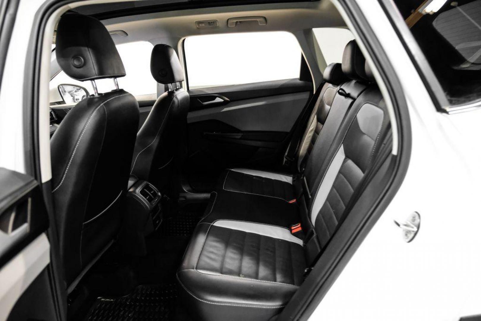 2022 Pure White /Gray/Black Volkswagen Taos 1.5T SEL (3VV1X7B28NM) with an 1.5L I4 Turbocharged DOHC 16V LEV3-SULEV30 158hp engine, Automatic transmission, located at 15300 Midway Rd., Addison, TX, 75001, (972) 702-0011, 32.958321, -96.838074 - Photo#40