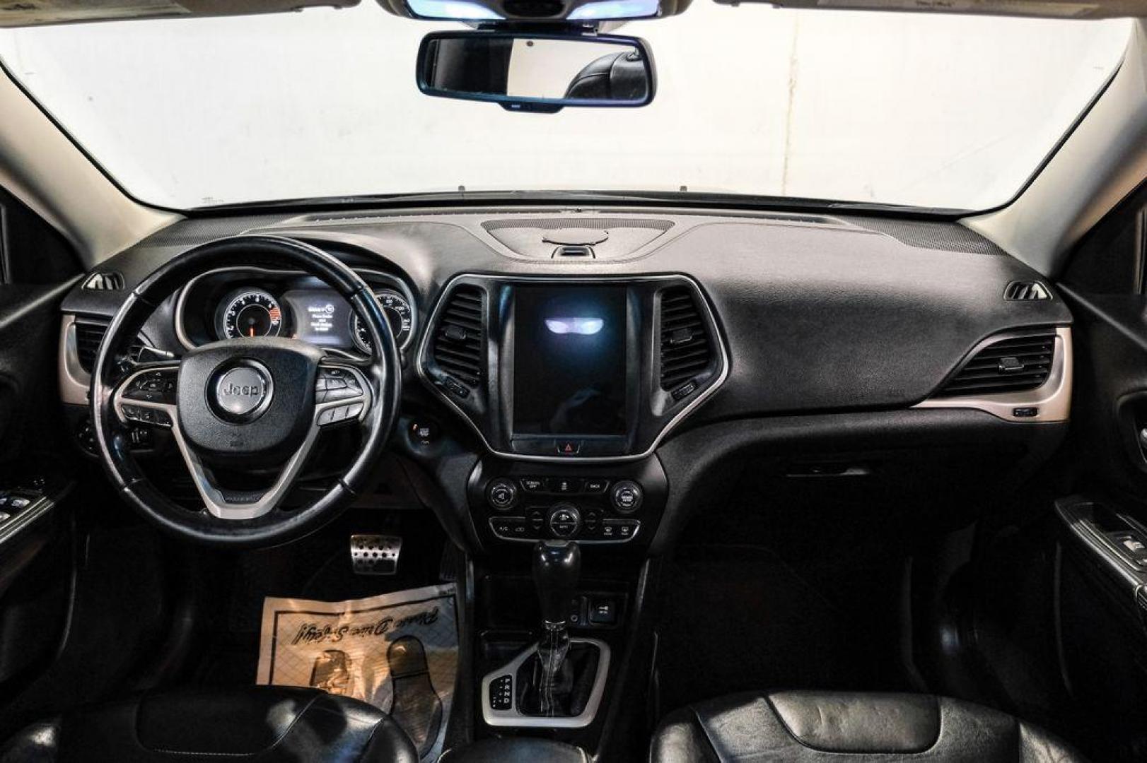 2017 Granite Crystal Metallic Clearcoat /Black Jeep Cherokee Limited (1C4PJLDB2HW) with an 2.4L 4-Cylinder SMPI SOHC engine, Automatic transmission, located at 15300 Midway Rd., Addison, TX, 75001, (972) 702-0011, 32.958321, -96.838074 - Photo#15