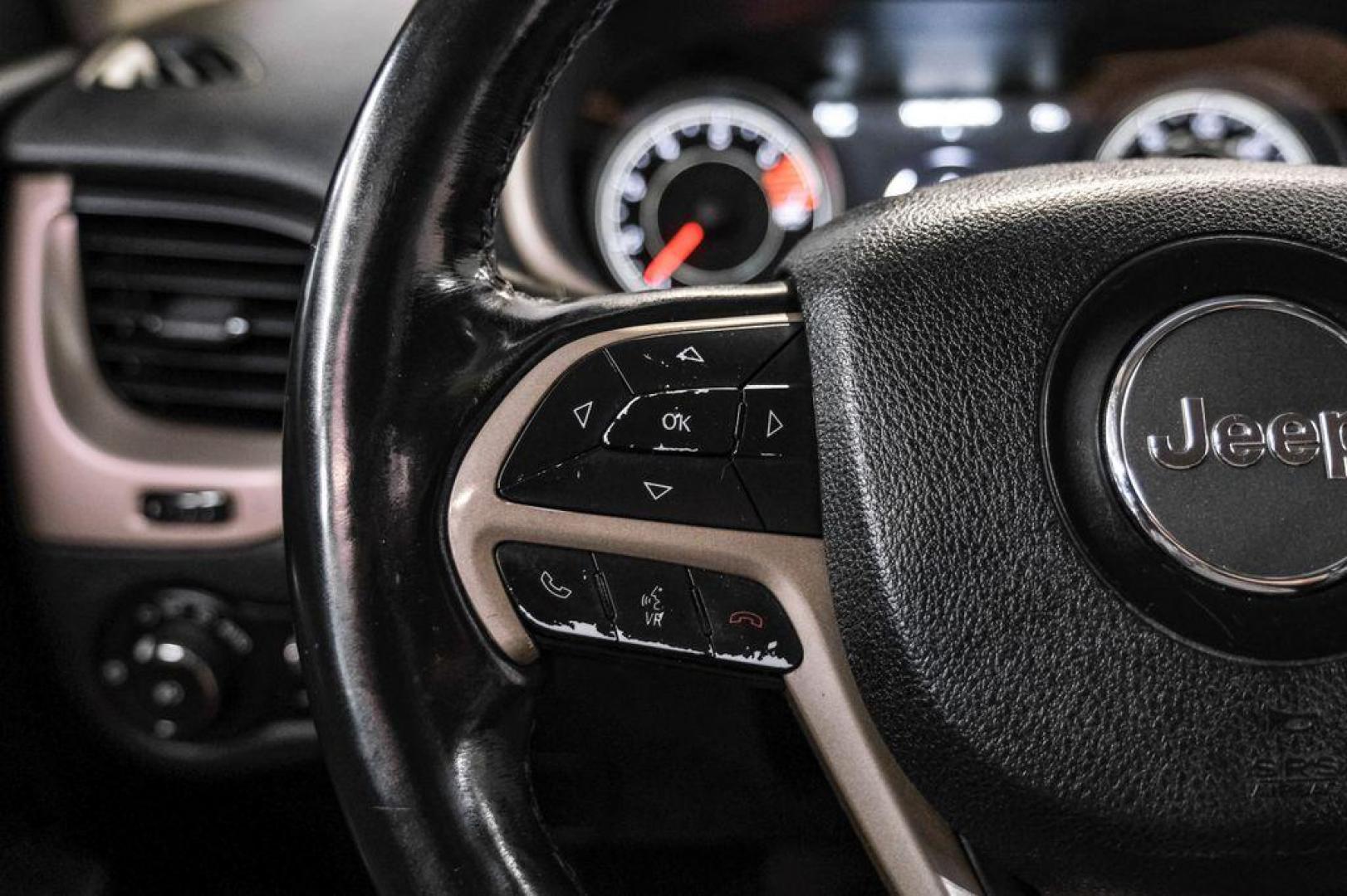 2017 Granite Crystal Metallic Clearcoat /Black Jeep Cherokee Limited (1C4PJLDB2HW) with an 2.4L 4-Cylinder SMPI SOHC engine, Automatic transmission, located at 15300 Midway Rd., Addison, TX, 75001, (972) 702-0011, 32.958321, -96.838074 - Photo#17