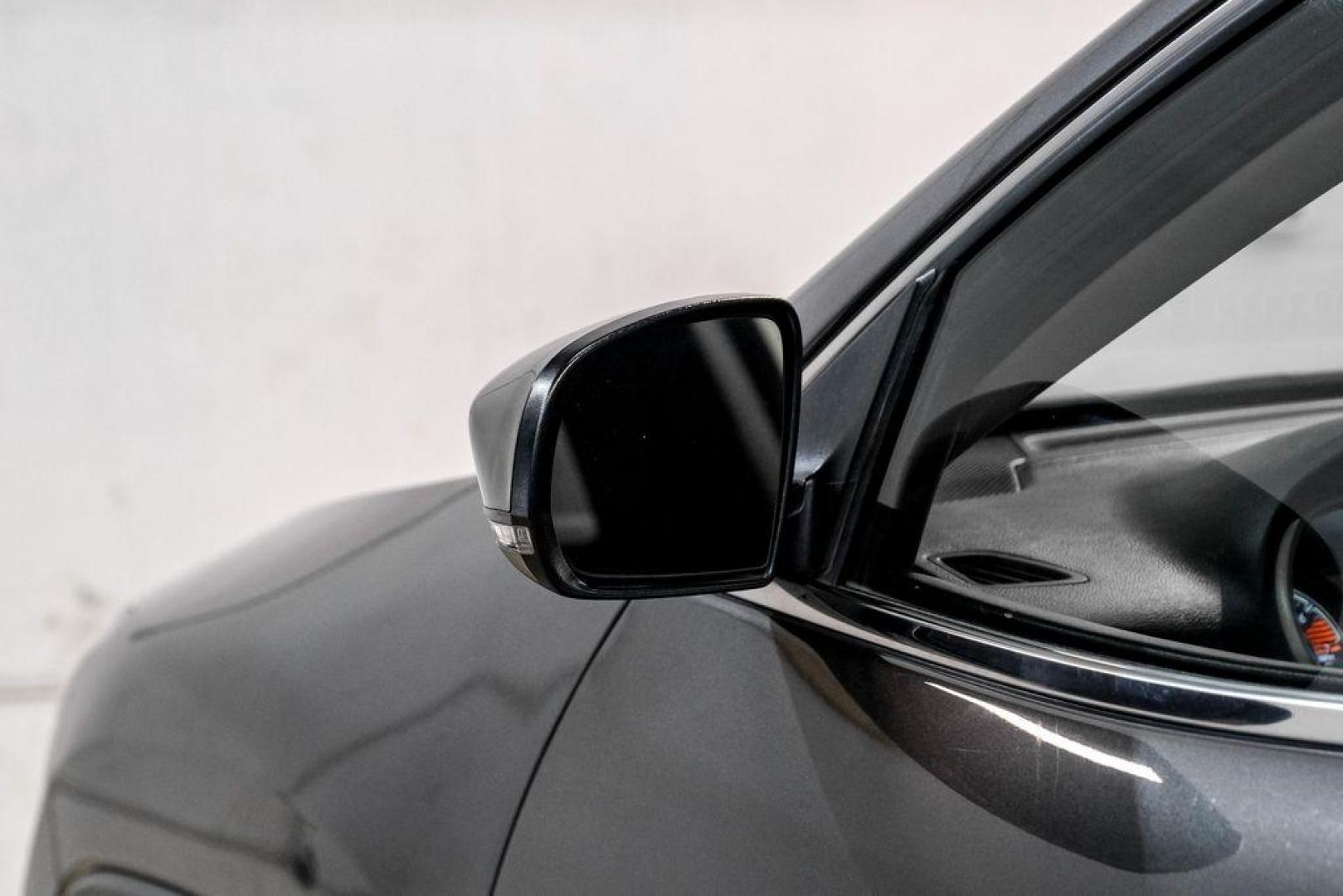 2017 Granite Crystal Metallic Clearcoat /Black Jeep Cherokee Limited (1C4PJLDB2HW) with an 2.4L 4-Cylinder SMPI SOHC engine, Automatic transmission, located at 15300 Midway Rd., Addison, TX, 75001, (972) 702-0011, 32.958321, -96.838074 - Photo#39