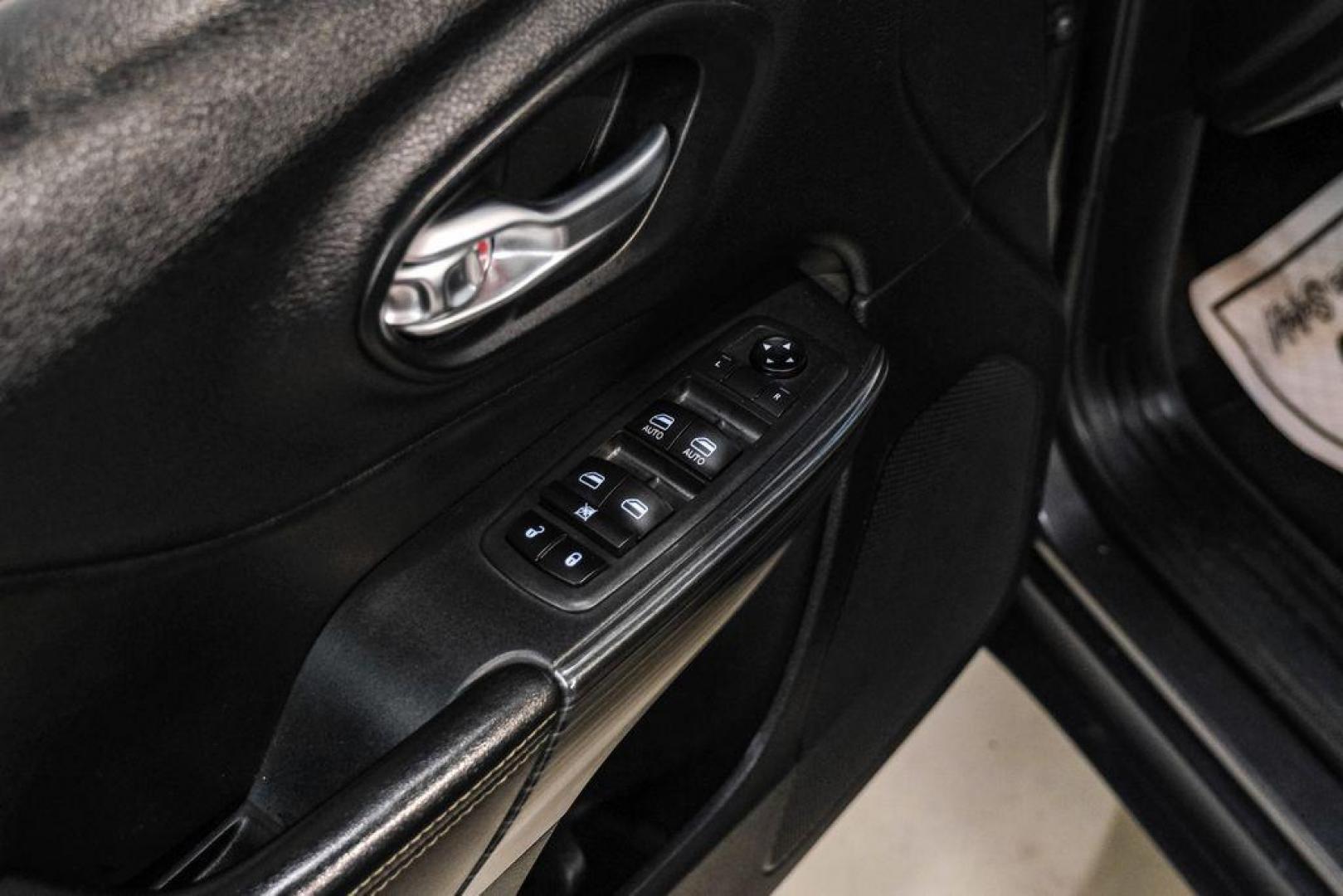 2017 Granite Crystal Metallic Clearcoat /Black Jeep Cherokee Limited (1C4PJLDB2HW) with an 2.4L 4-Cylinder SMPI SOHC engine, Automatic transmission, located at 15300 Midway Rd., Addison, TX, 75001, (972) 702-0011, 32.958321, -96.838074 - Photo#41