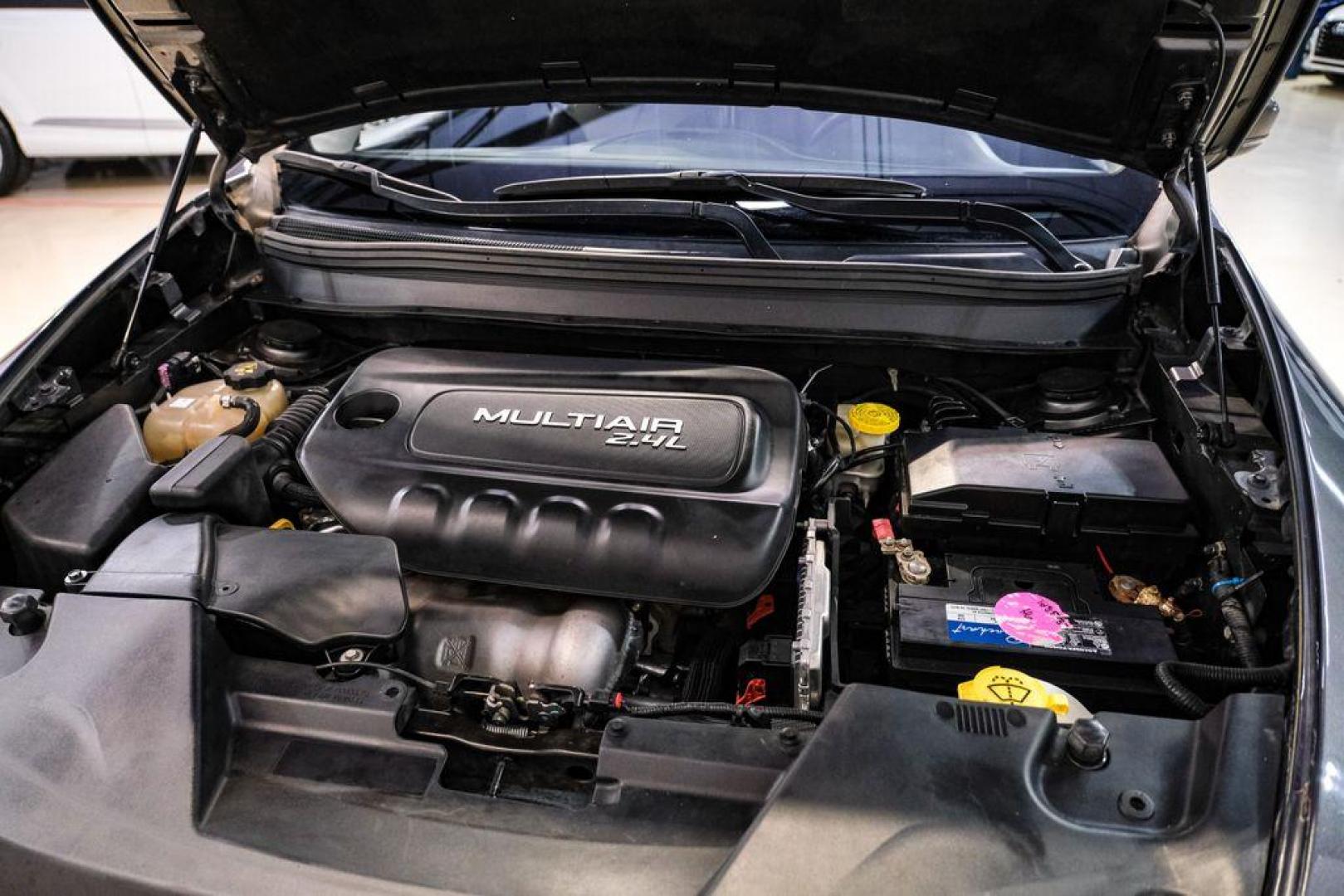 2017 Granite Crystal Metallic Clearcoat /Black Jeep Cherokee Limited (1C4PJLDB2HW) with an 2.4L 4-Cylinder SMPI SOHC engine, Automatic transmission, located at 15300 Midway Rd., Addison, TX, 75001, (972) 702-0011, 32.958321, -96.838074 - Photo#47