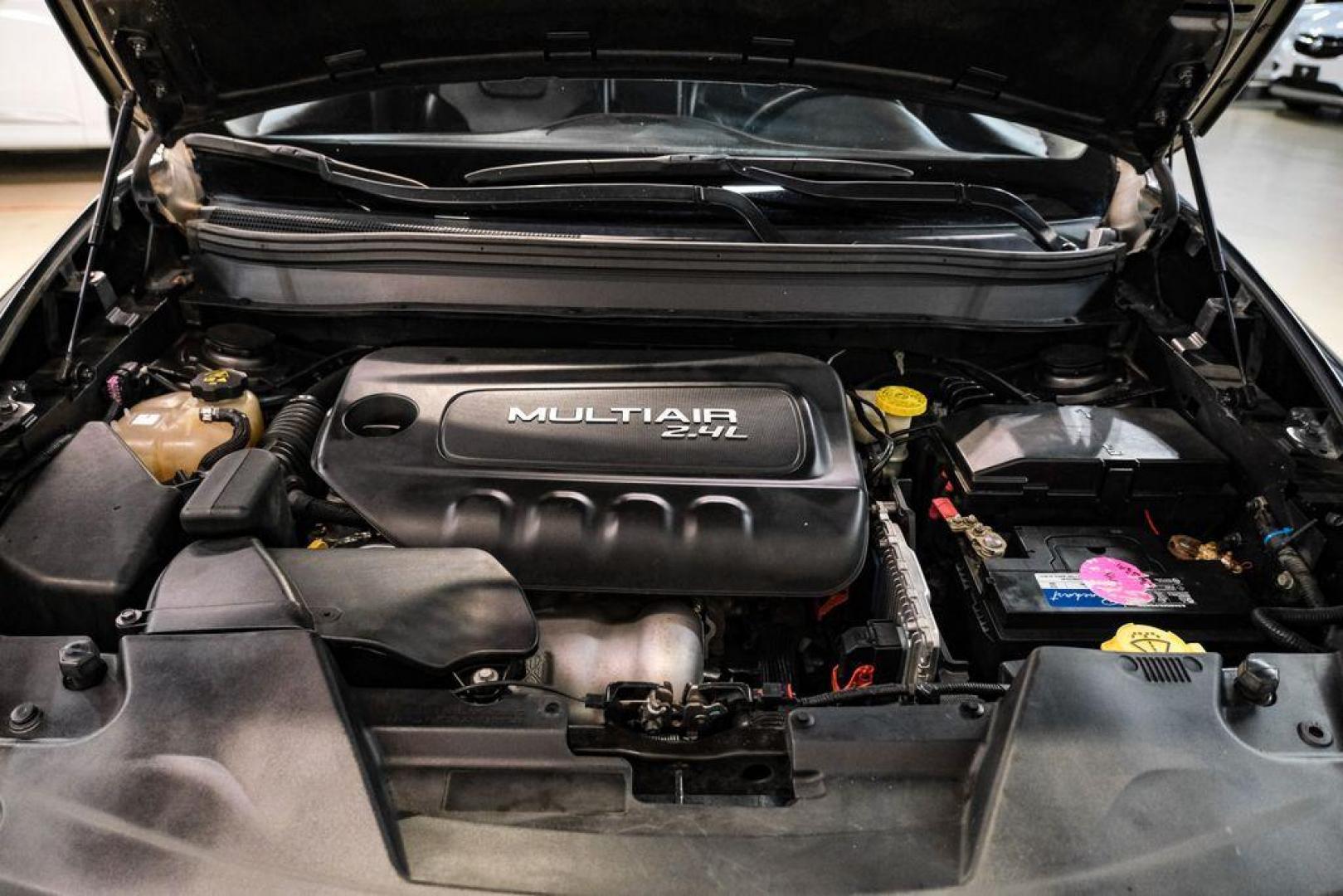 2017 Granite Crystal Metallic Clearcoat /Black Jeep Cherokee Limited (1C4PJLDB2HW) with an 2.4L 4-Cylinder SMPI SOHC engine, Automatic transmission, located at 15300 Midway Rd., Addison, TX, 75001, (972) 702-0011, 32.958321, -96.838074 - Photo#48